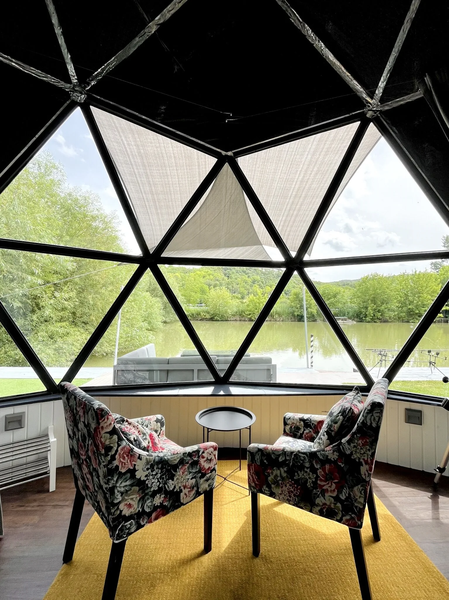 Domeglamping - Kupolaház Horgásztónál Ságvár – Ságvár, Ungaria