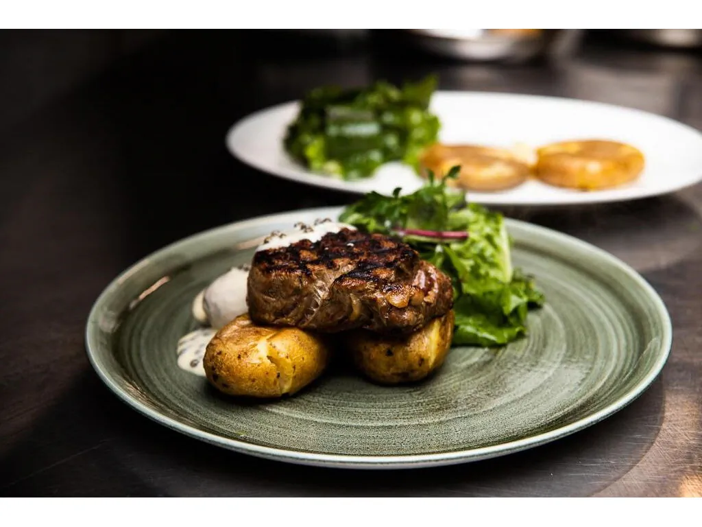 Sielanka Pokoje Hotelowe, Restauracja Ustroń – Ustroň, Polsko