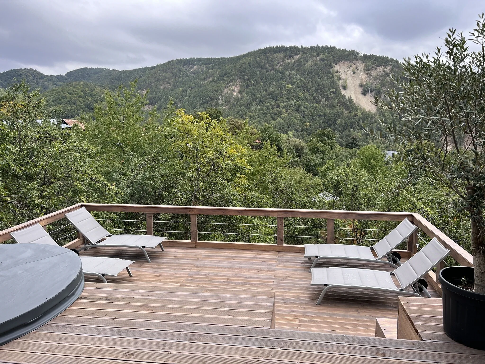 Tinutul Luanei Village&Glamping Bozioru - foto 1