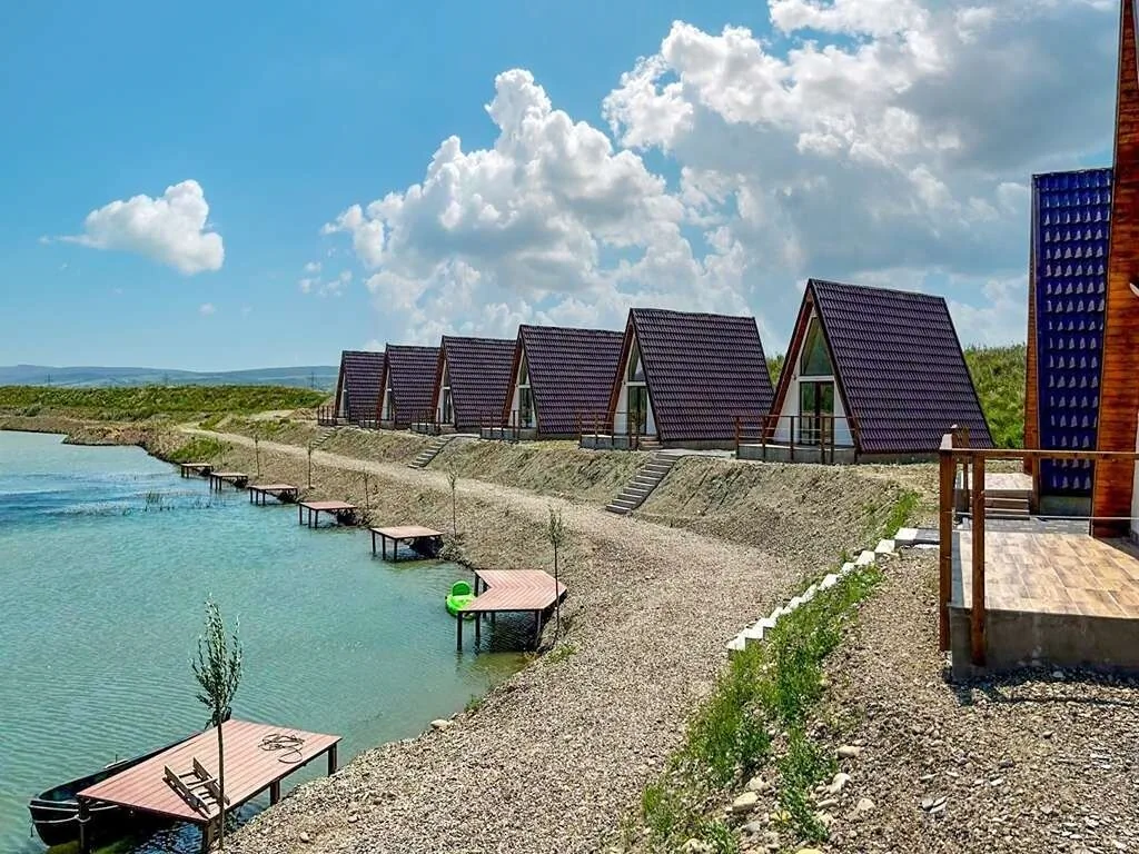Lagos Lac de Pescuit Camping Căiuți – Căiuți, România