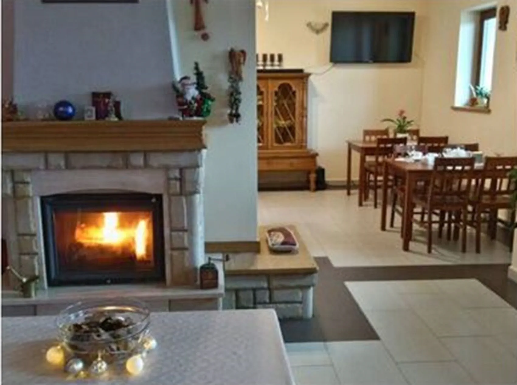Dom na Skale Rabe, Czarna – Czarna, Polonia