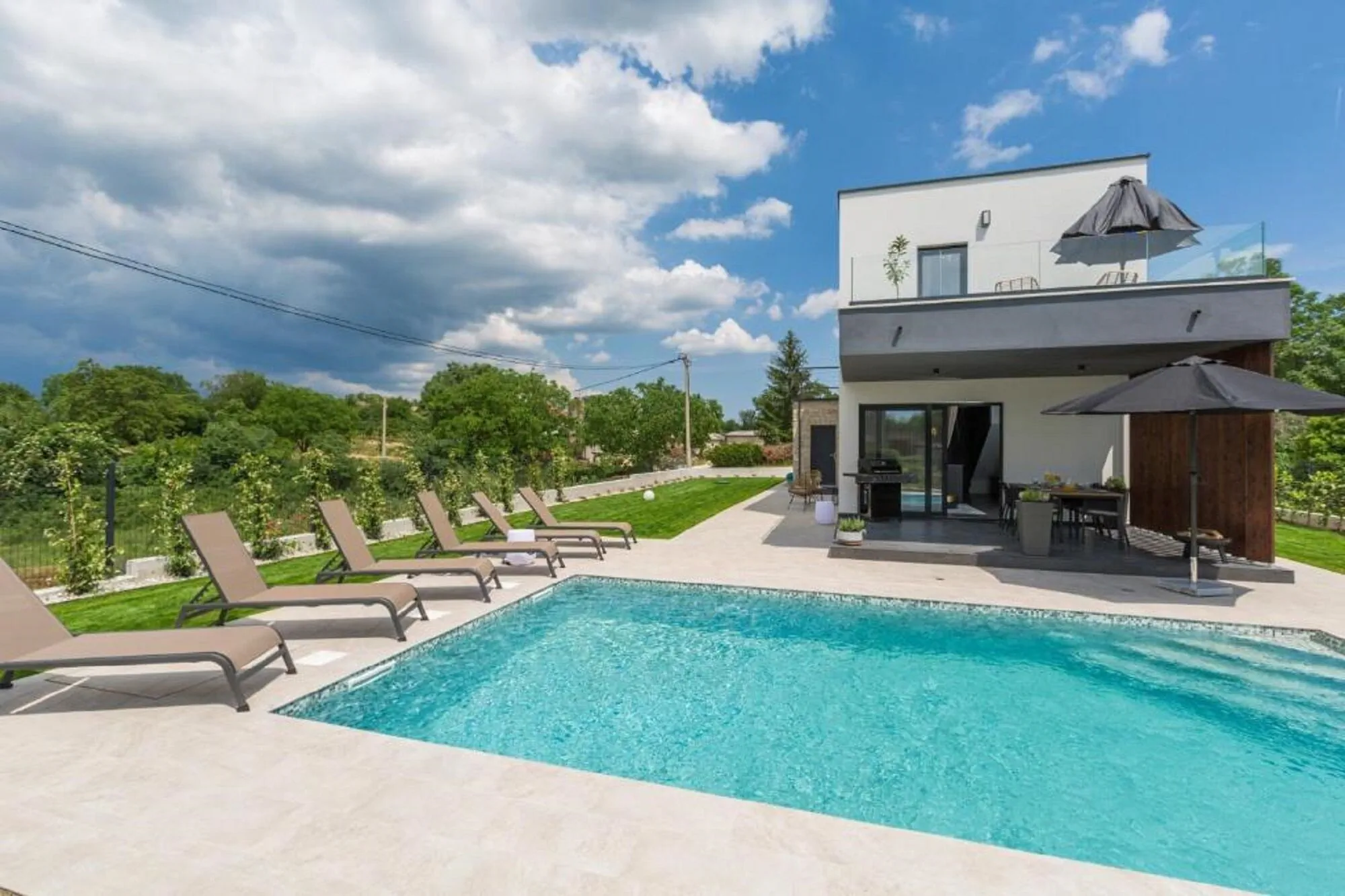 Villa Emma Louisa Žminj – Comuna Žminj, Croația