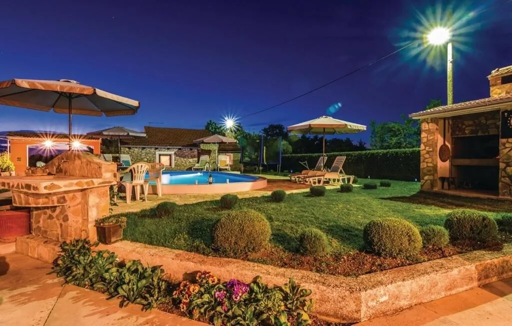 House Bonaca Zemunik Donji – Zemunik Donji, Croația