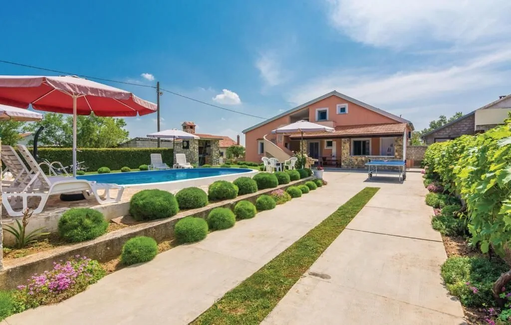 House Bonaca Zemunik Donji – Zemunik Donji, Croația