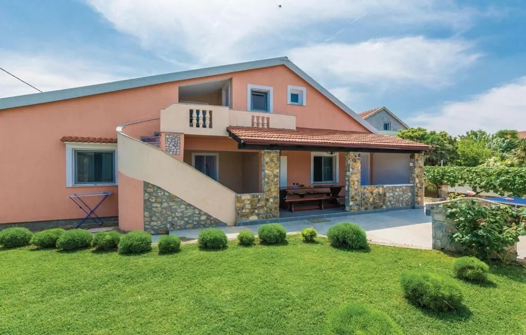 House Bonaca Zemunik Donji – Zemunik Donji, Croația