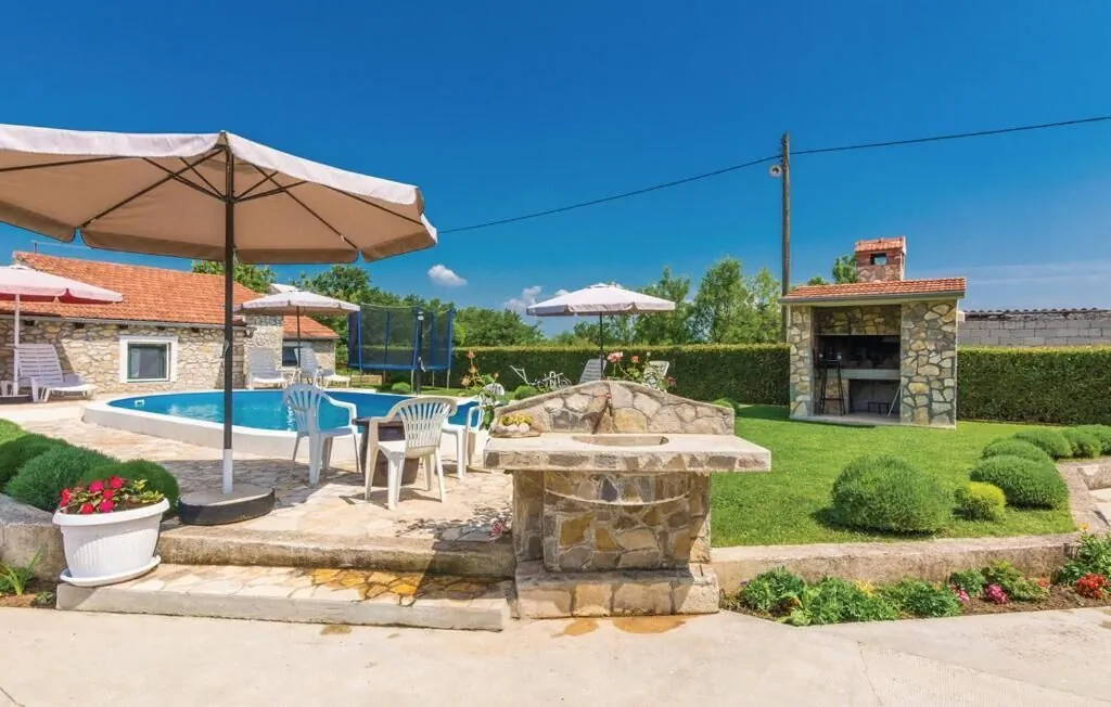 House Bonaca Zemunik Donji – Zemunik Donji, Croația