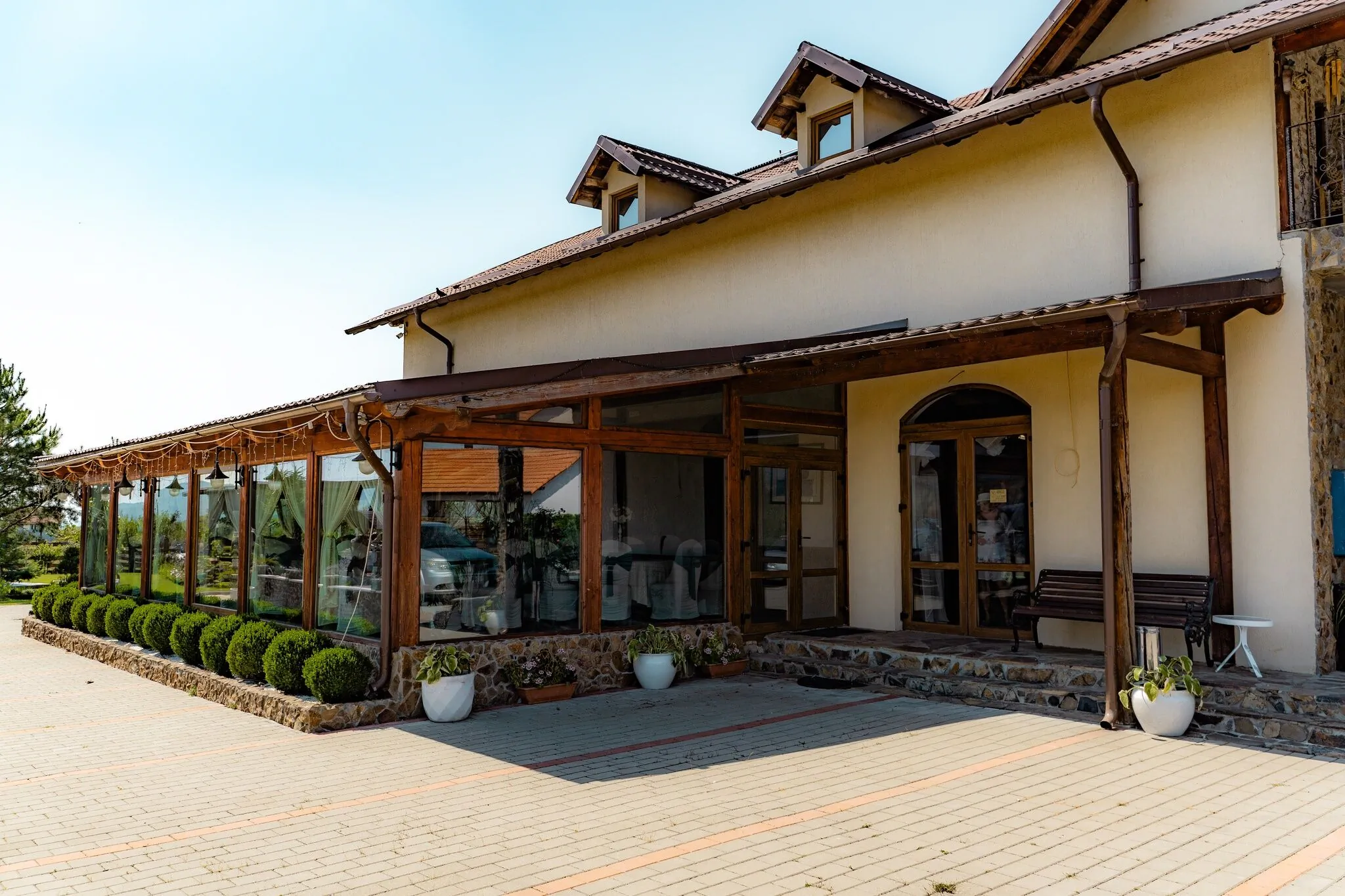 Hanul Mariei Bistrița – Livezile, România