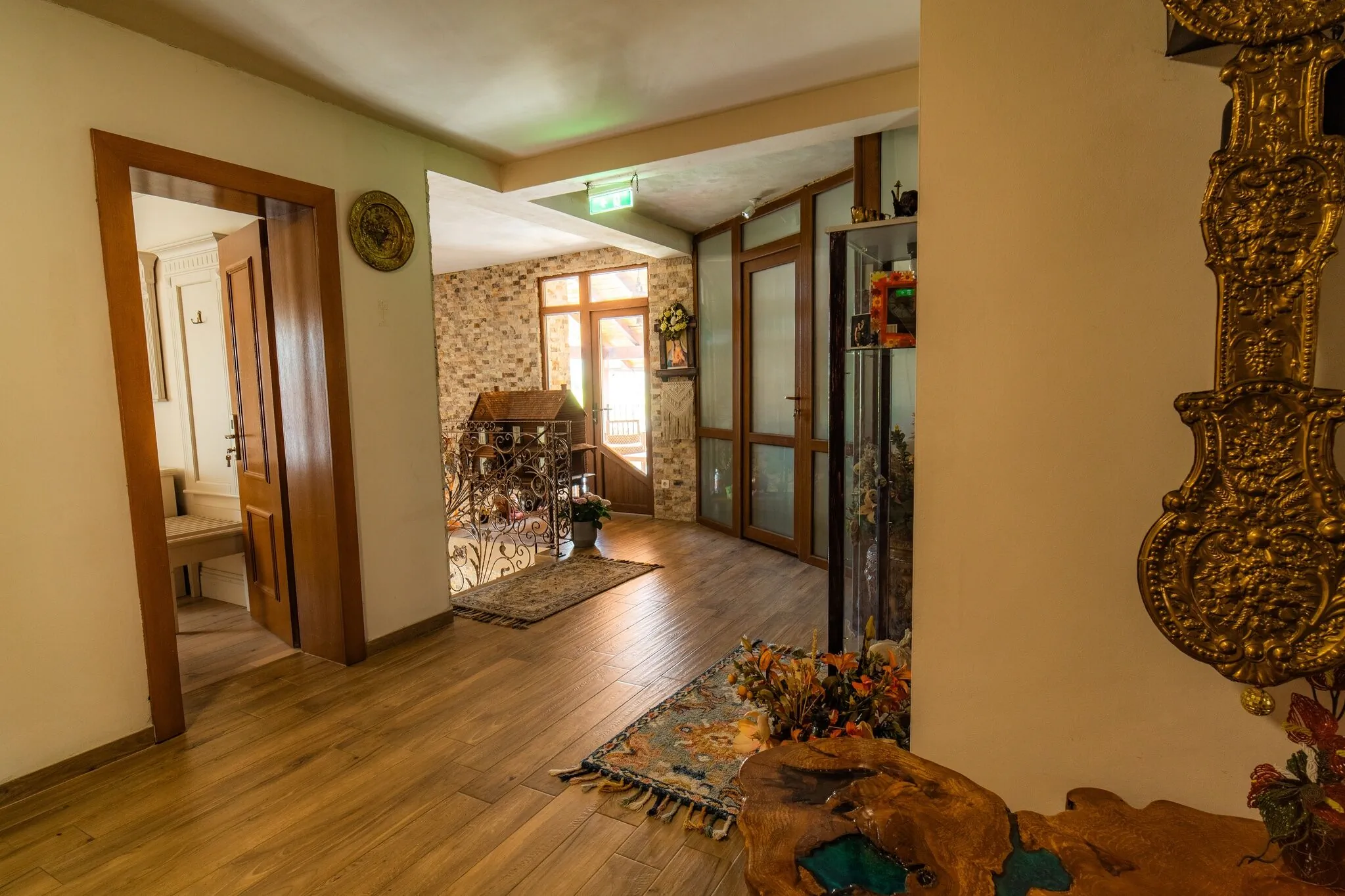 Hanul Mariei Bistrița – Livezile, România