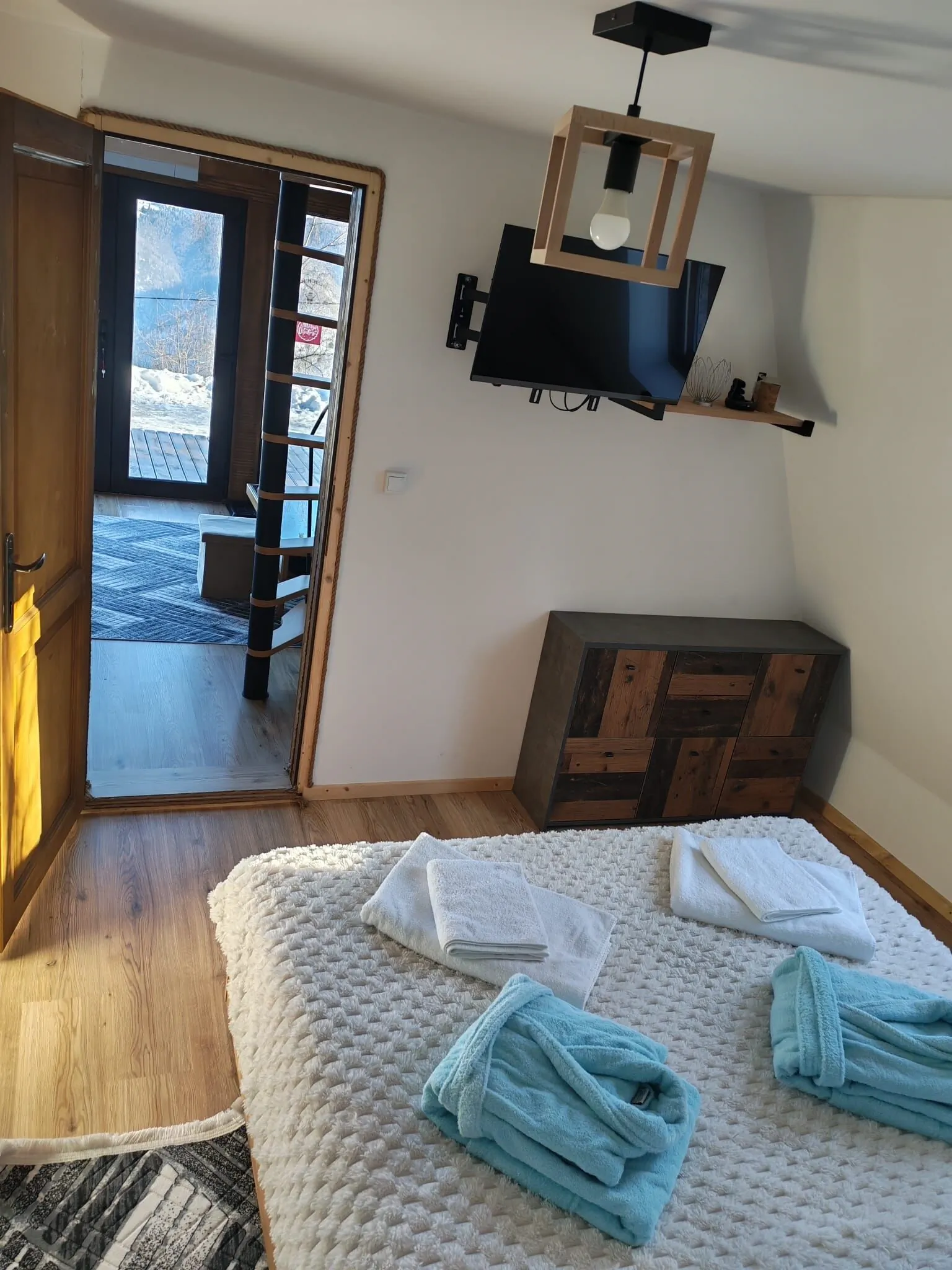 Wild Cabin Panoramic Mărișel – Mărişel, România
