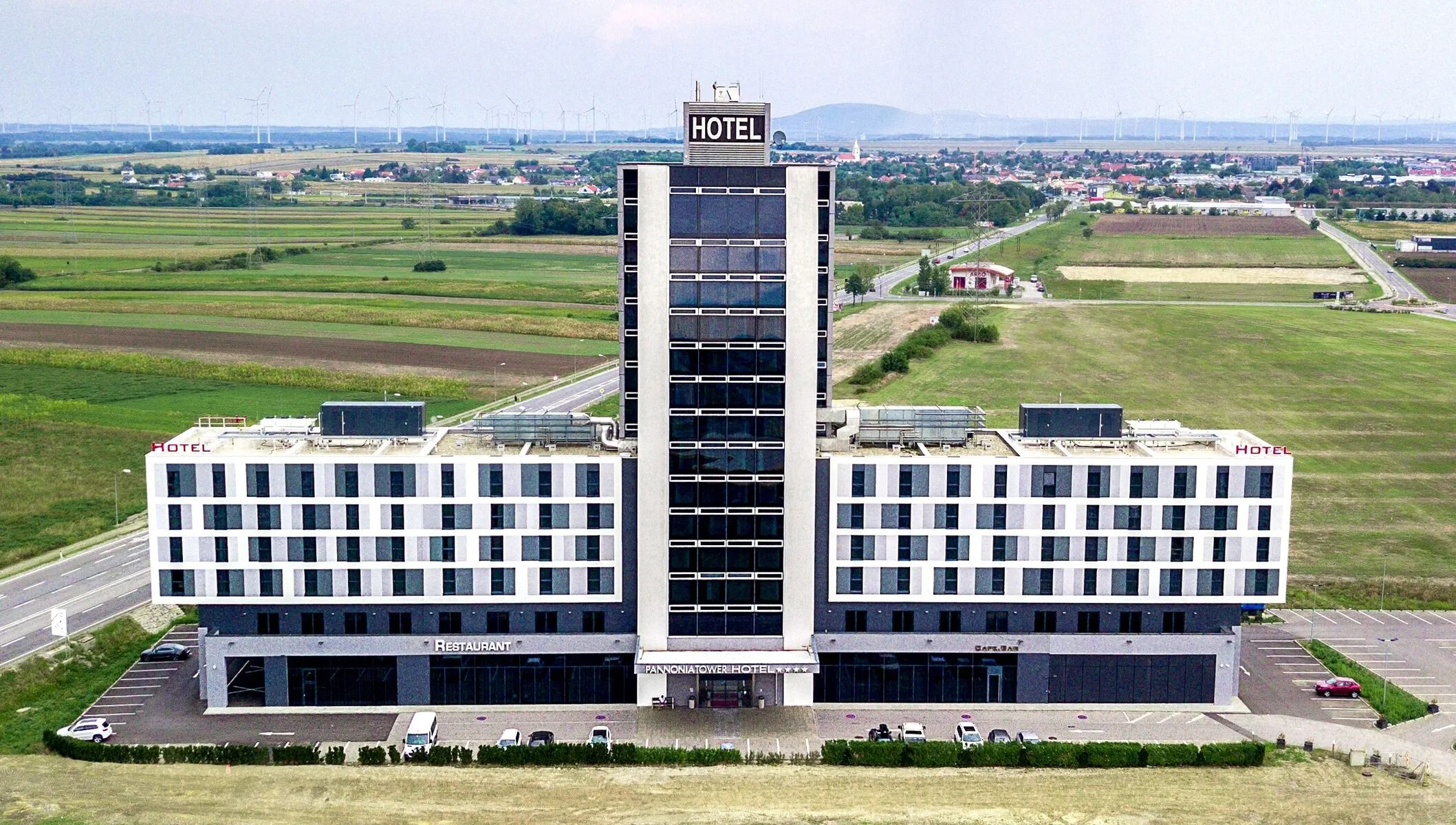 Pannonia Tower Hotel Parndorf – Parndorf, Austria