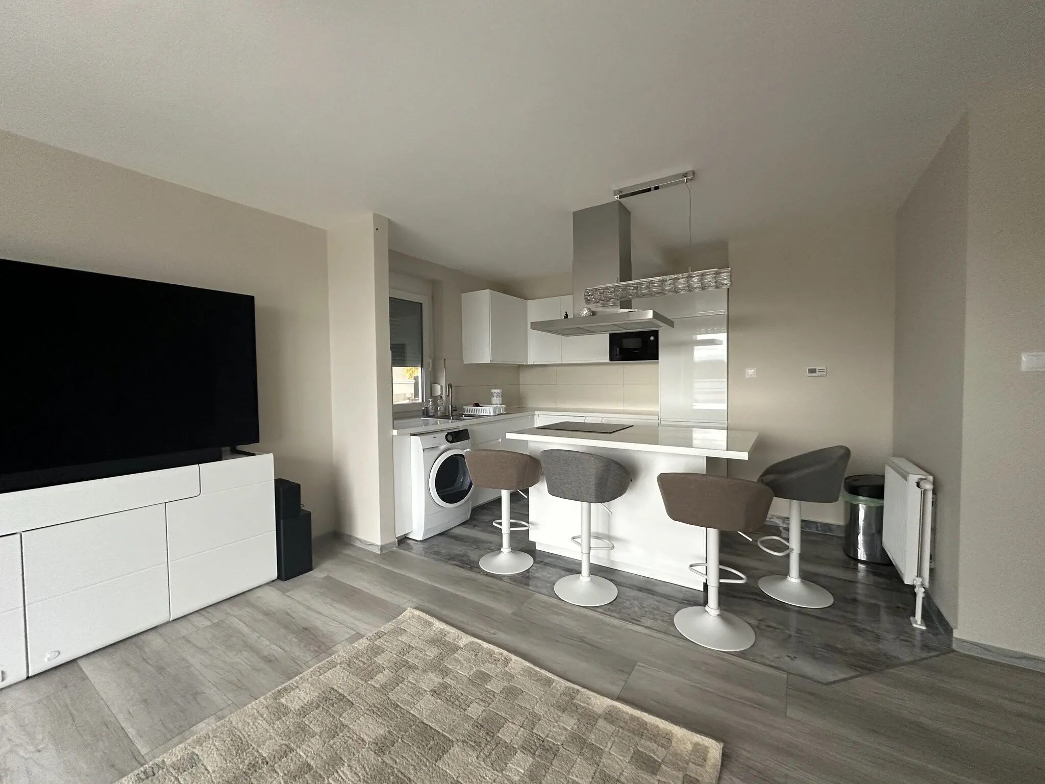 Panorámás Apartman Dunaszentmiklós – Dunaszentmiklós, Ungaria