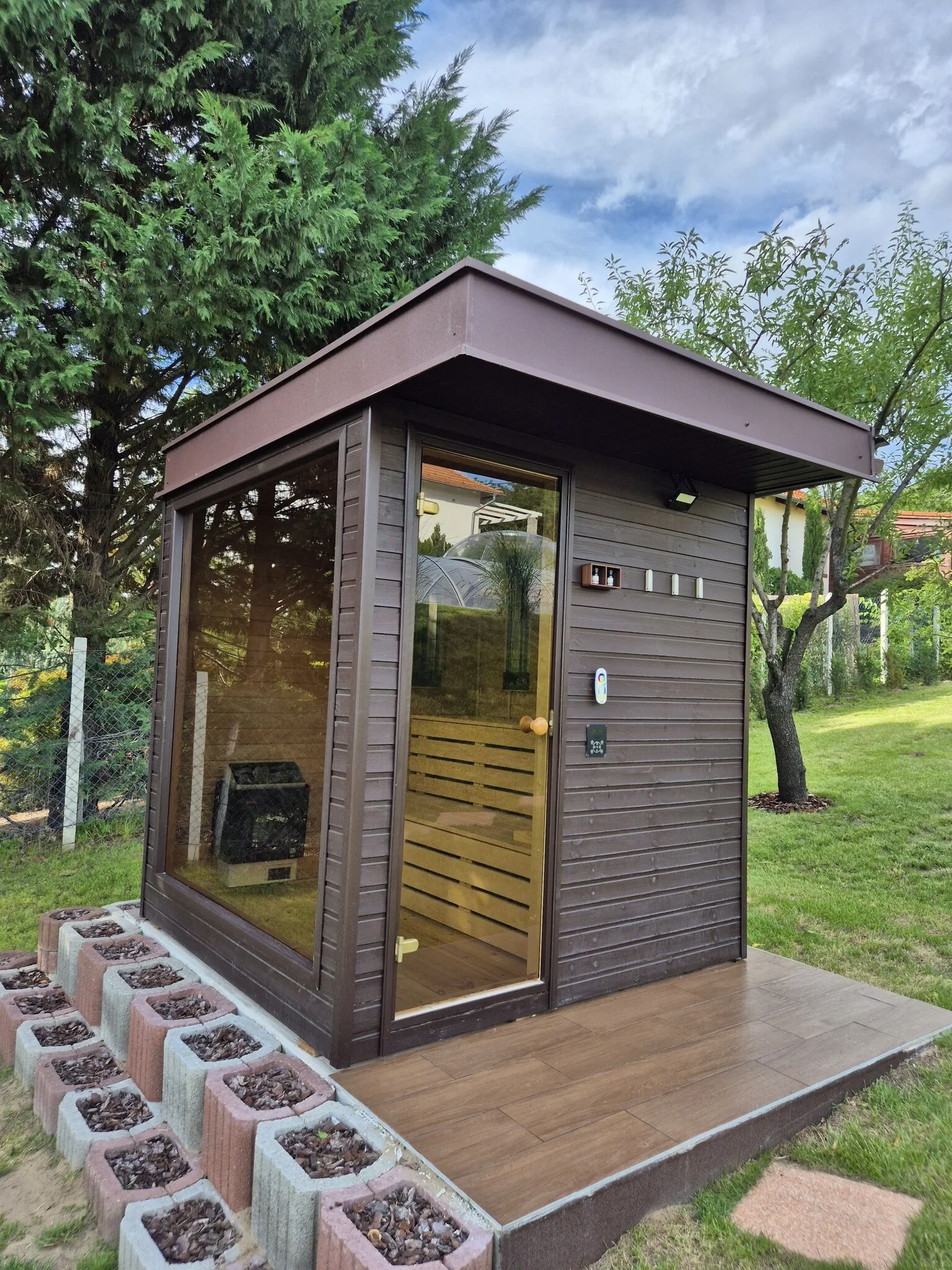 Aranyhegy Apartmanház Szada – Szada, Ungaria