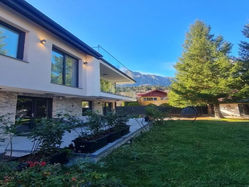 Vila Solaris Zenith View Bușteni – Buşteni, România