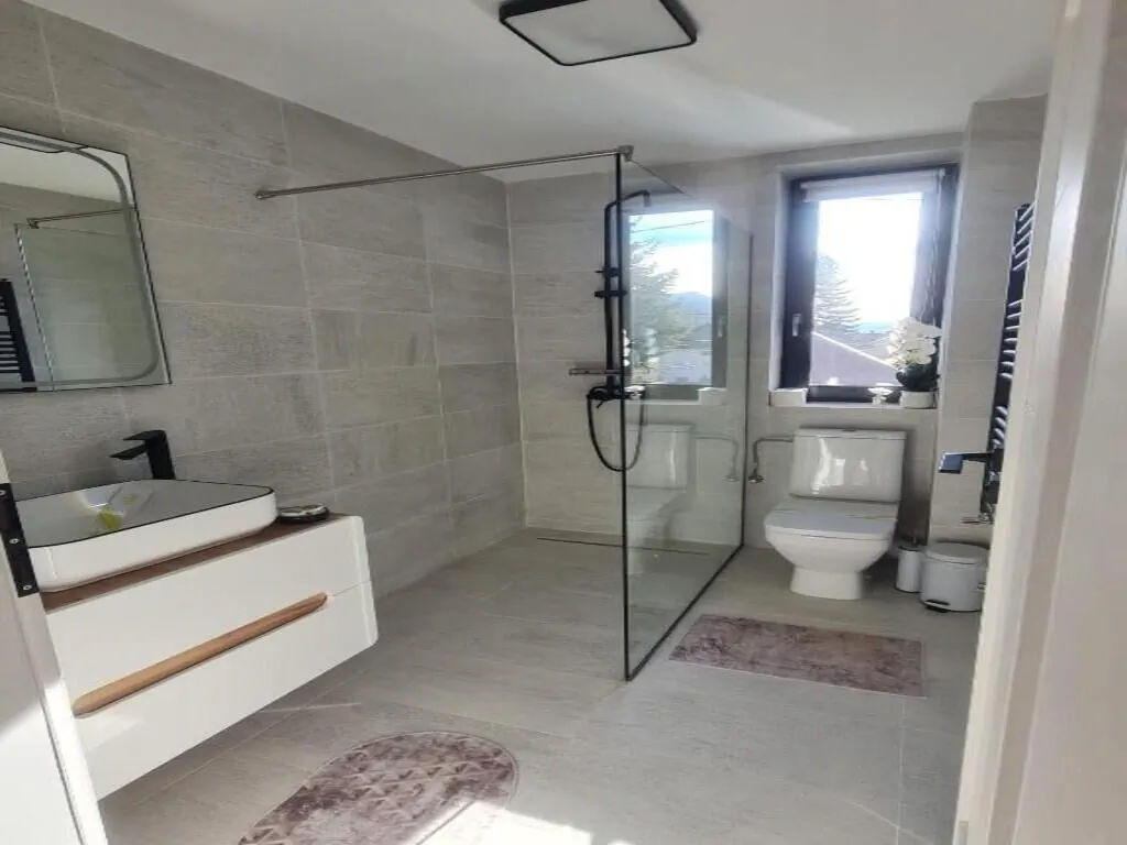 Vila Solaris Zenith View Bușteni – Buşteni, România