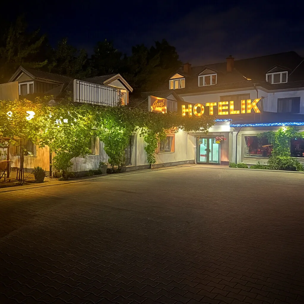 Hotelik Zielonka – Zielonka, Polonia