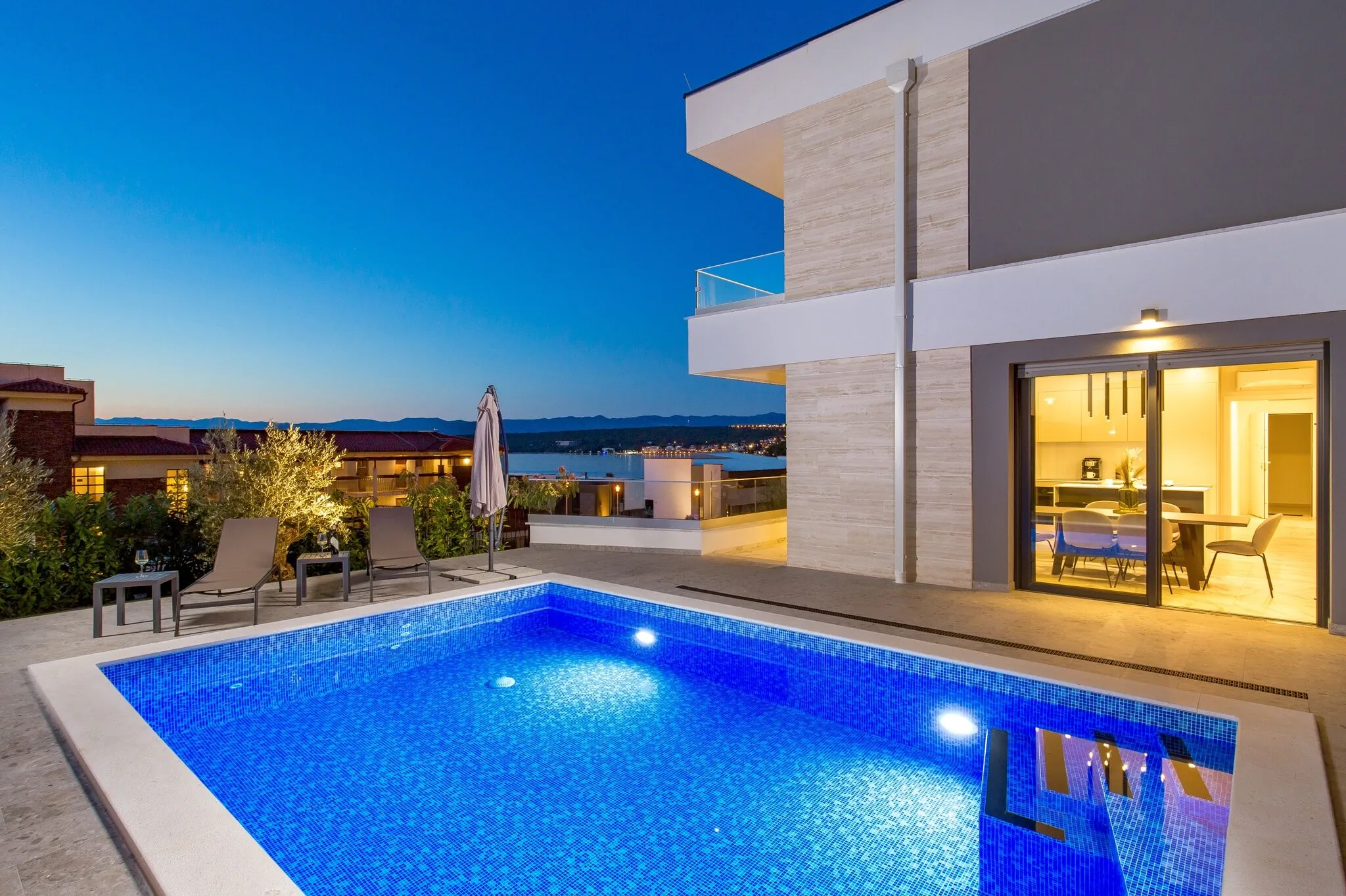 Villa Rova – Luxury Apartment Malinska – Malinska, Croația