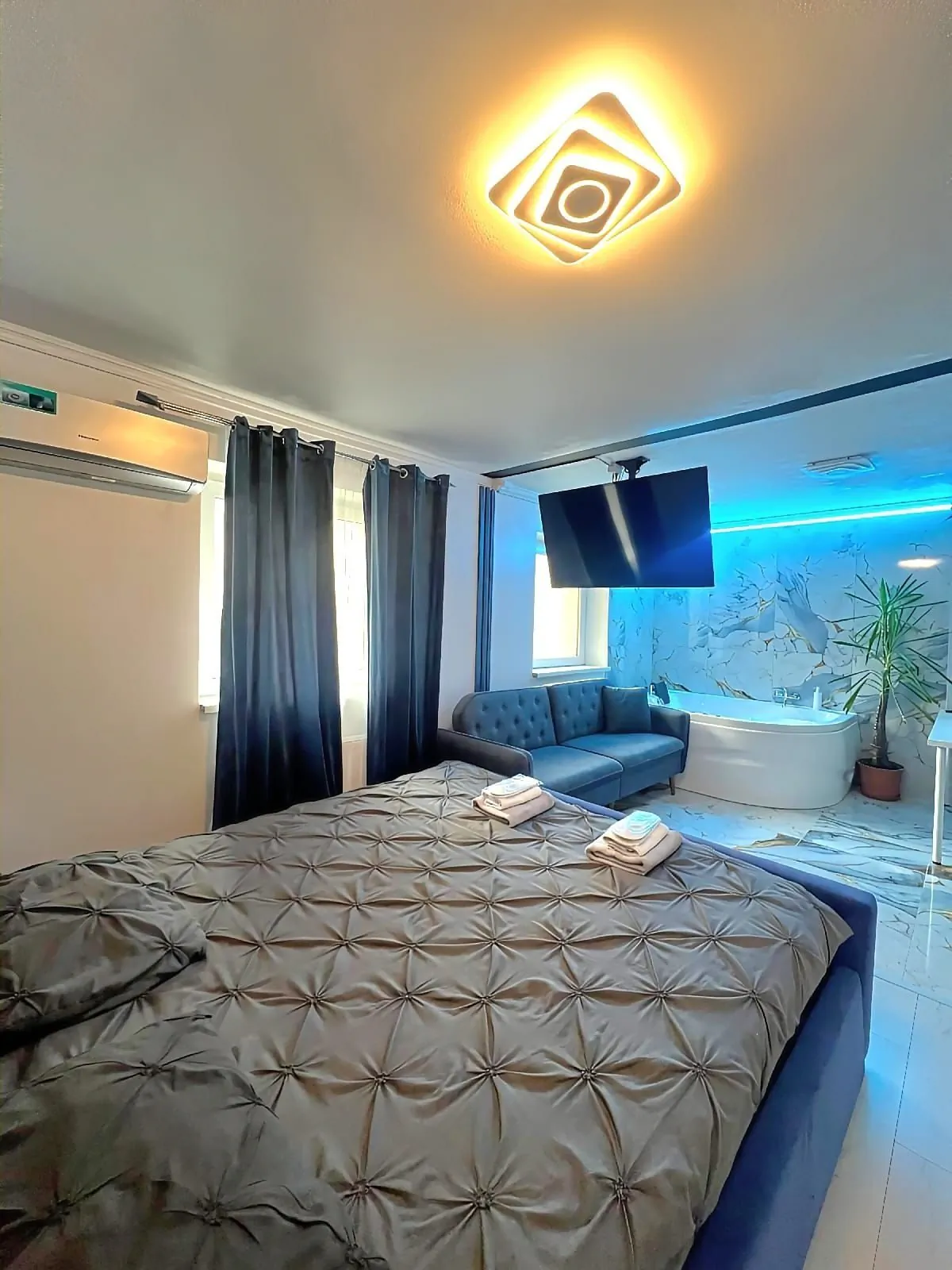 Luxor - Jacuzzi Apartments Sibiu - foto 1
