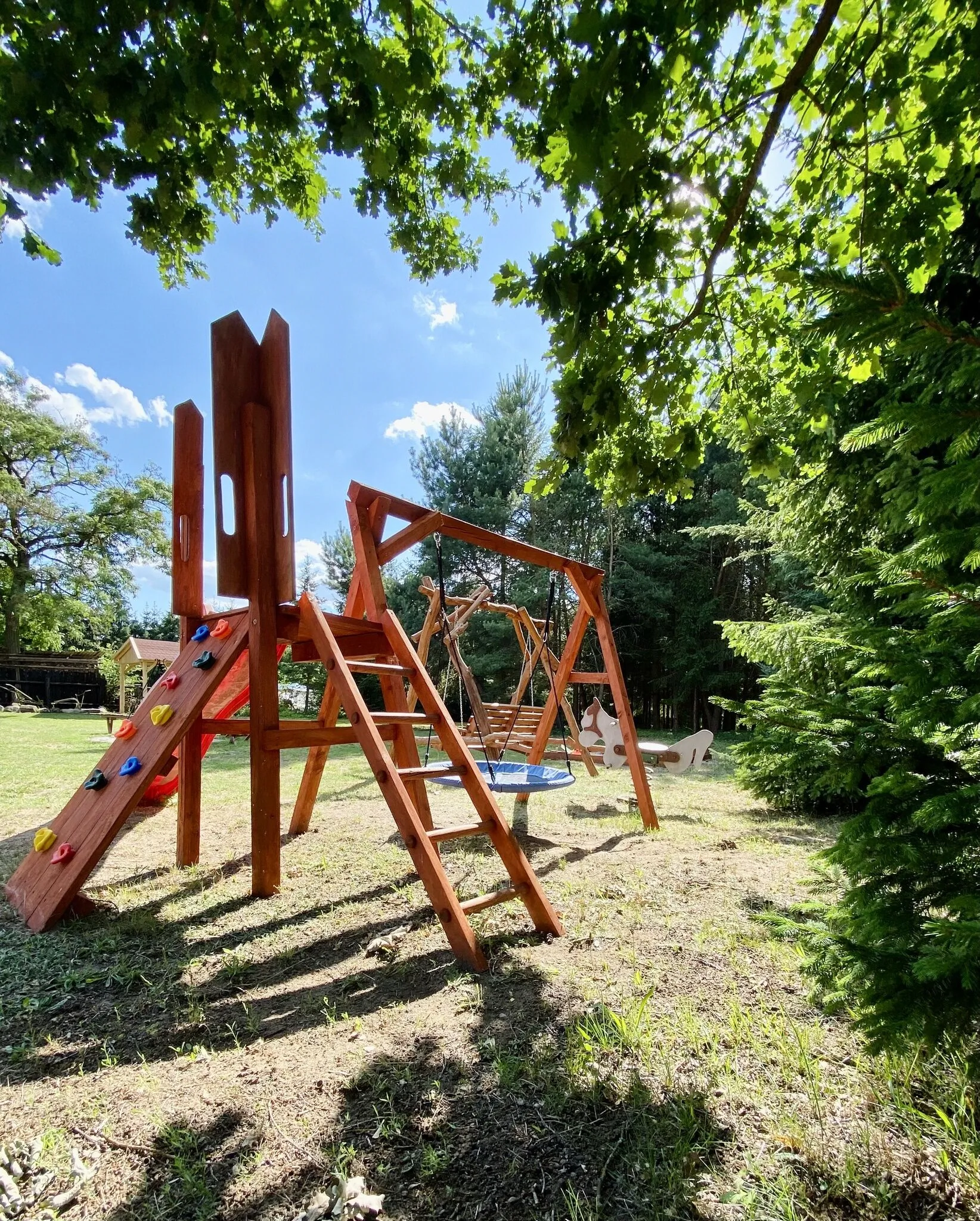 Domki nad Krutynią-prywatne zejście do rzeki Krutyński Piecek – Krutyński Piecek, Polonia