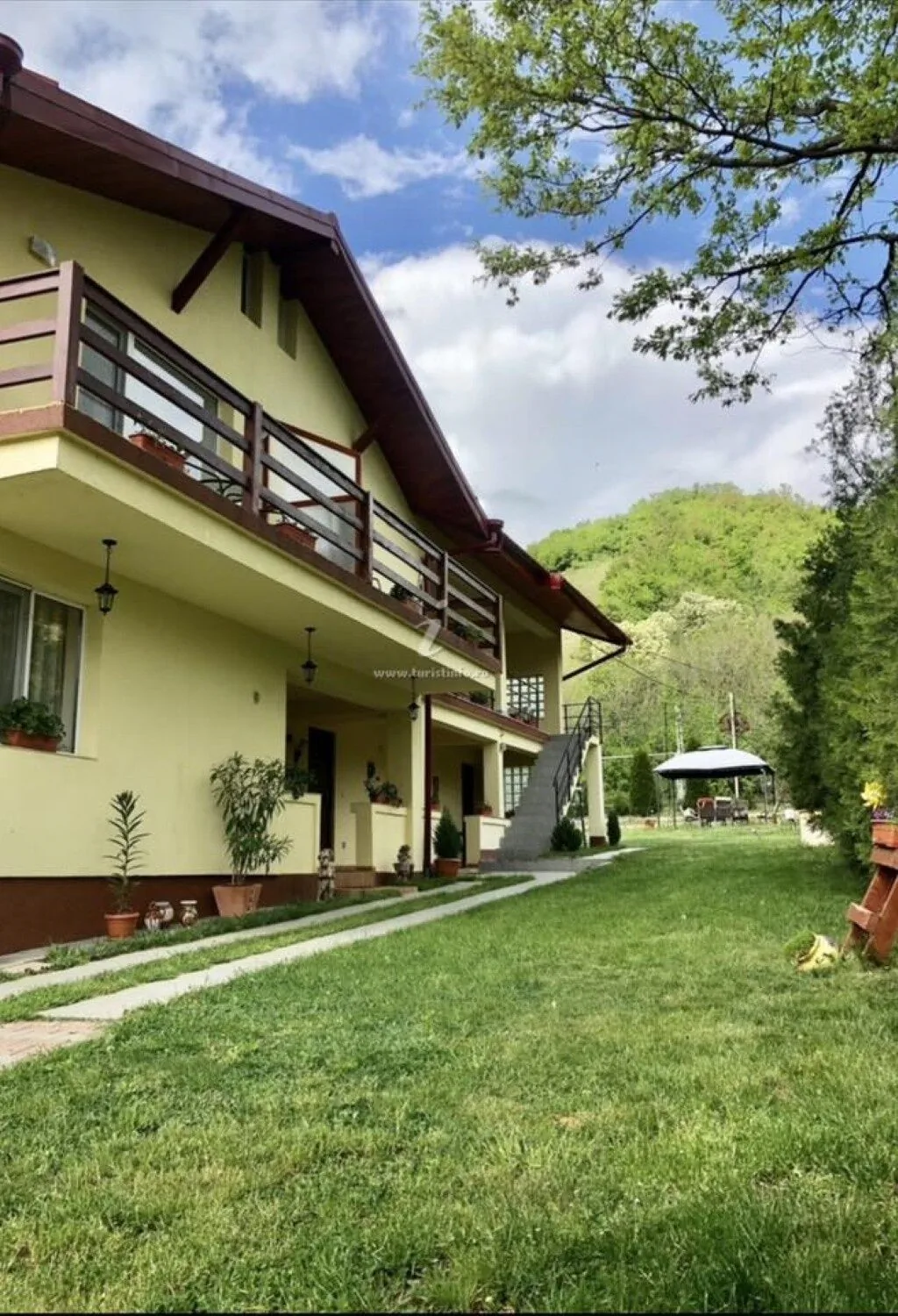 Casa de vacanță Tata și Fiul Orșova – Orşova, România