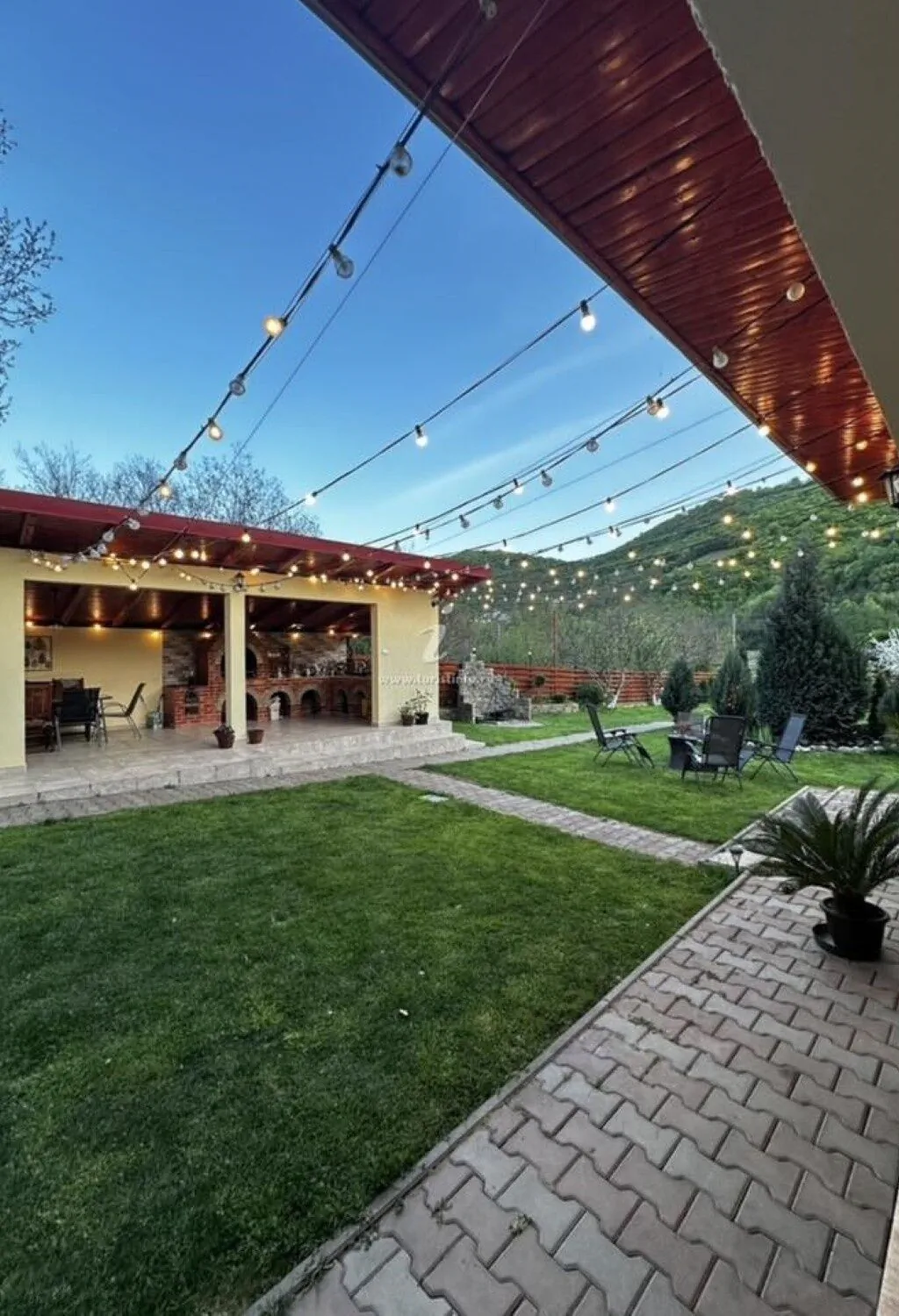 Casa de vacanță Tata și Fiul Orșova – Orşova, România