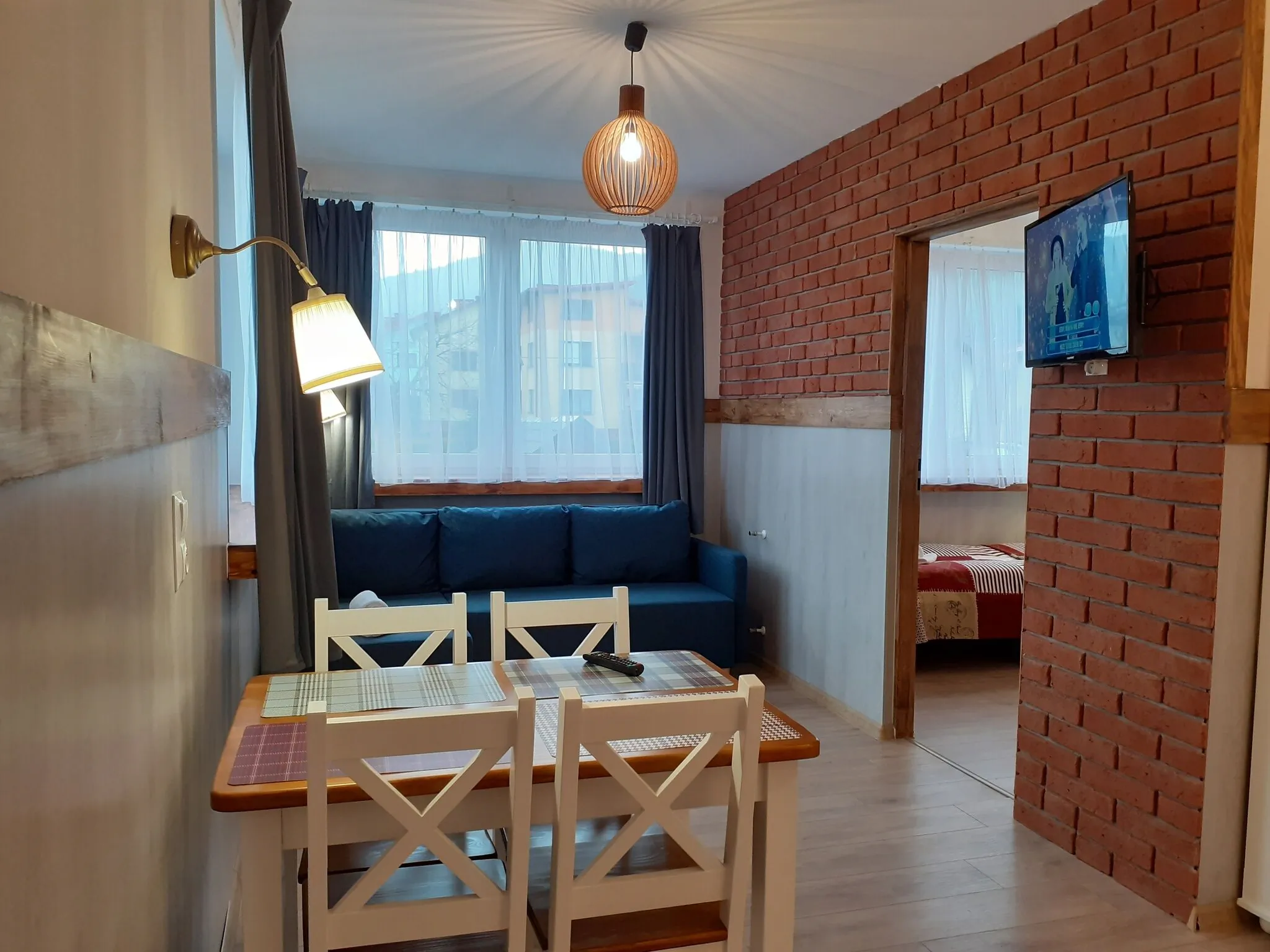 Apartamenty Nad Jeziorem – Międzybrodzie Żywieckie, Polonia