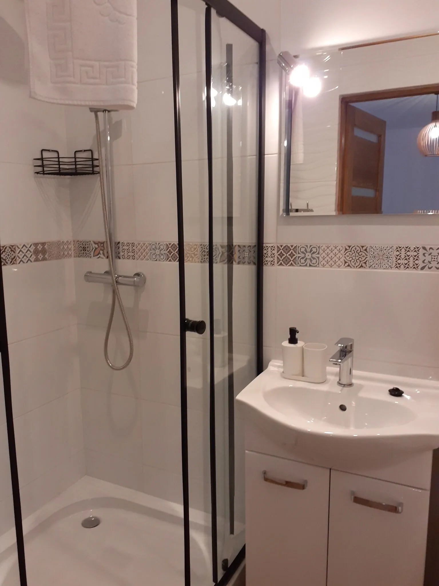Apartamenty Nad Jeziorem – Międzybrodzie Żywieckie, Polonia