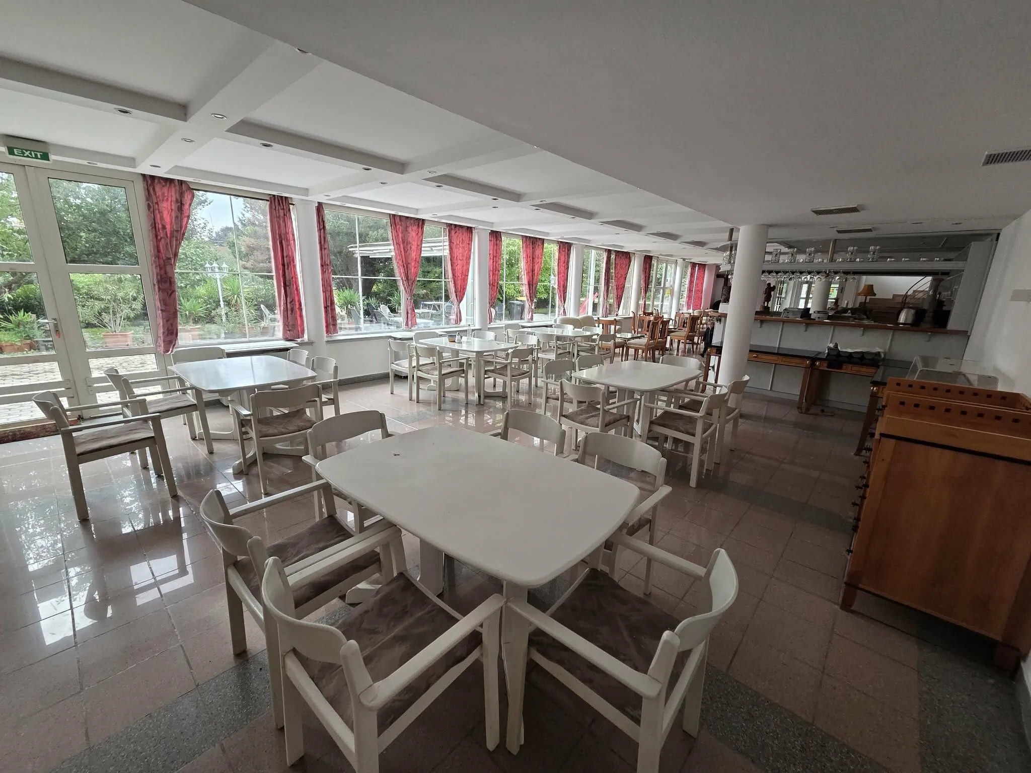 Négy Évszak Hotel Siófok – Siófok, Ungaria