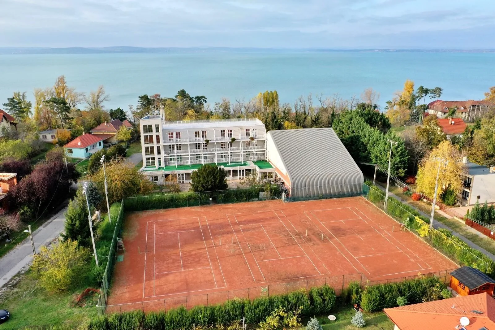 Négy Évszak Hotel Siófok – Siófok, Ungaria