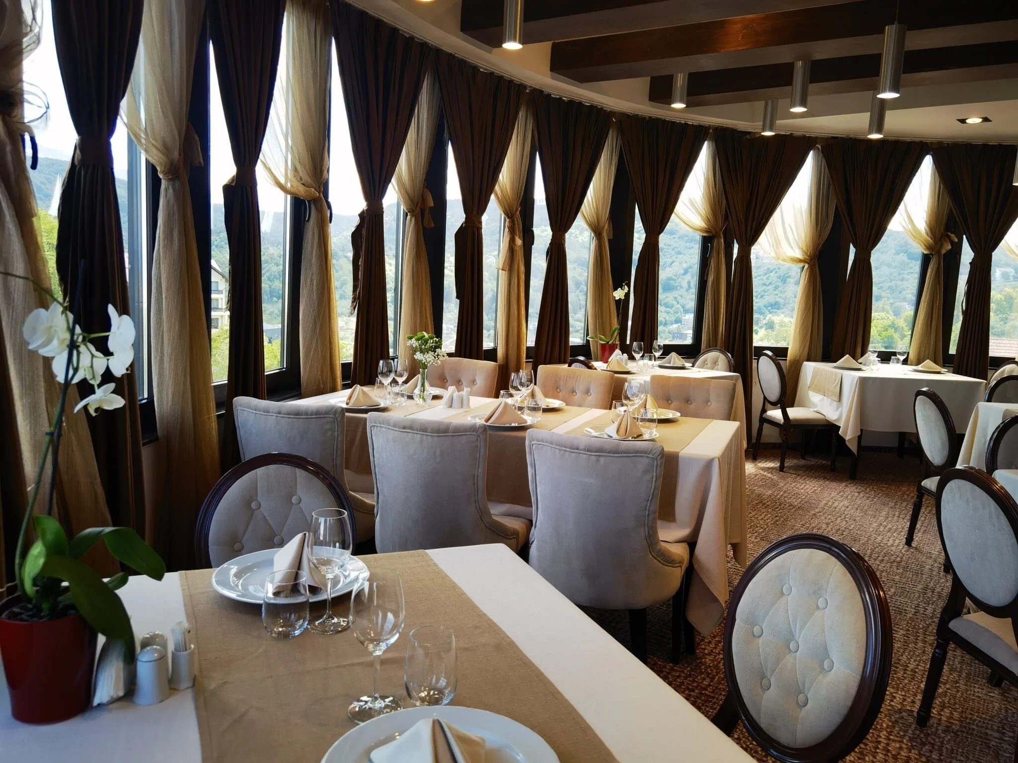 Hotel Belvedere Brașov - foto 4