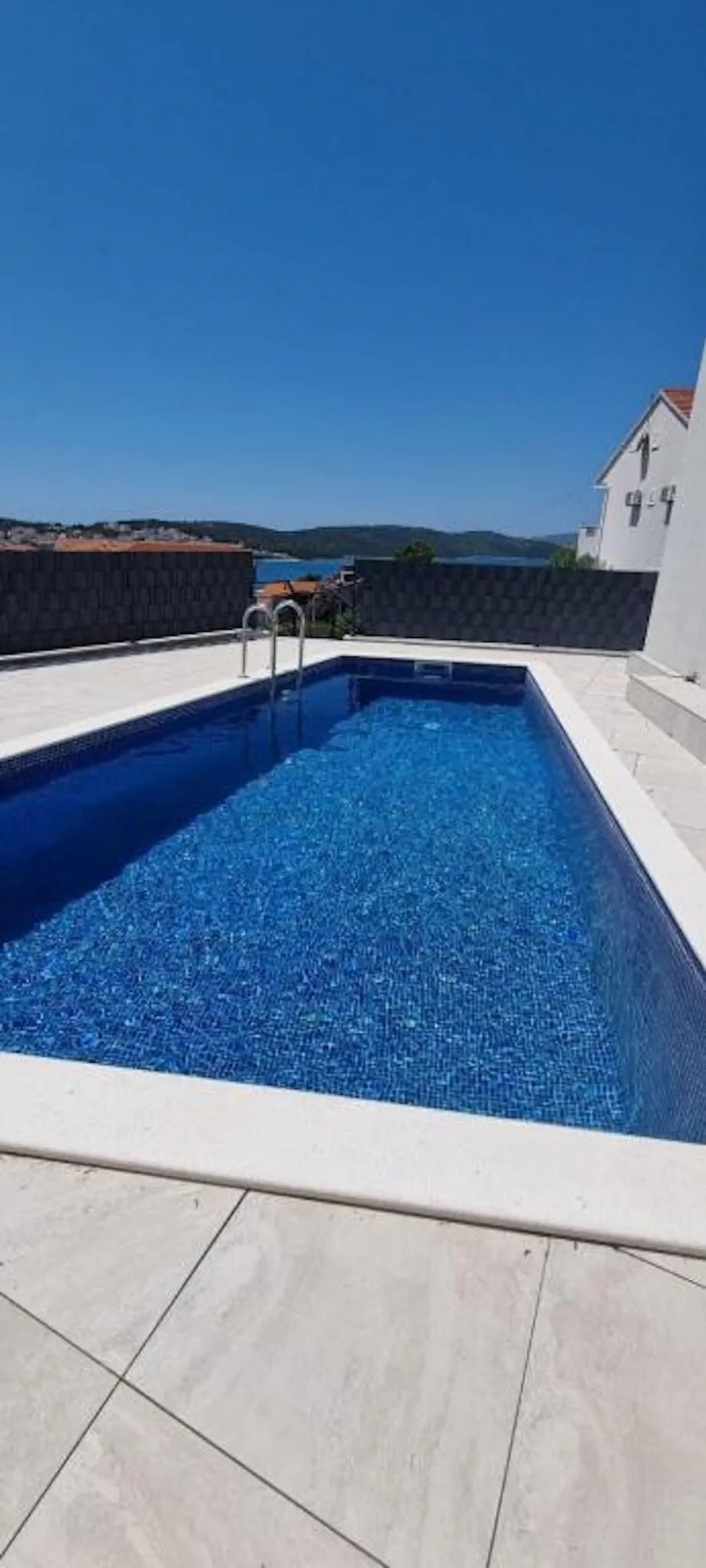 Ray Holiday Apartment Okrug Gornji – Okrug Gornji, Croația