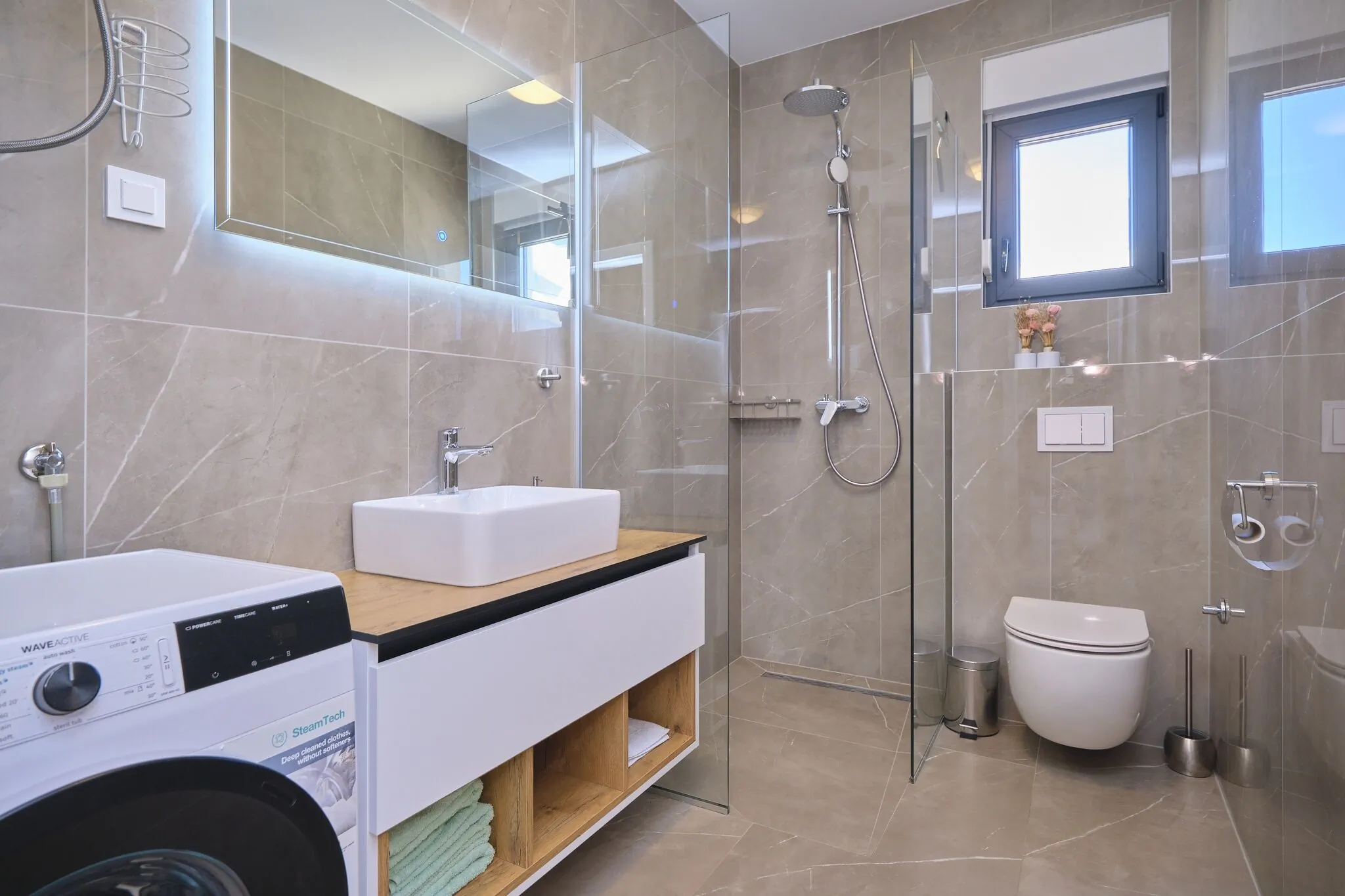 Ray Holiday Apartment Okrug Gornji – Okrug Gornji, Croația