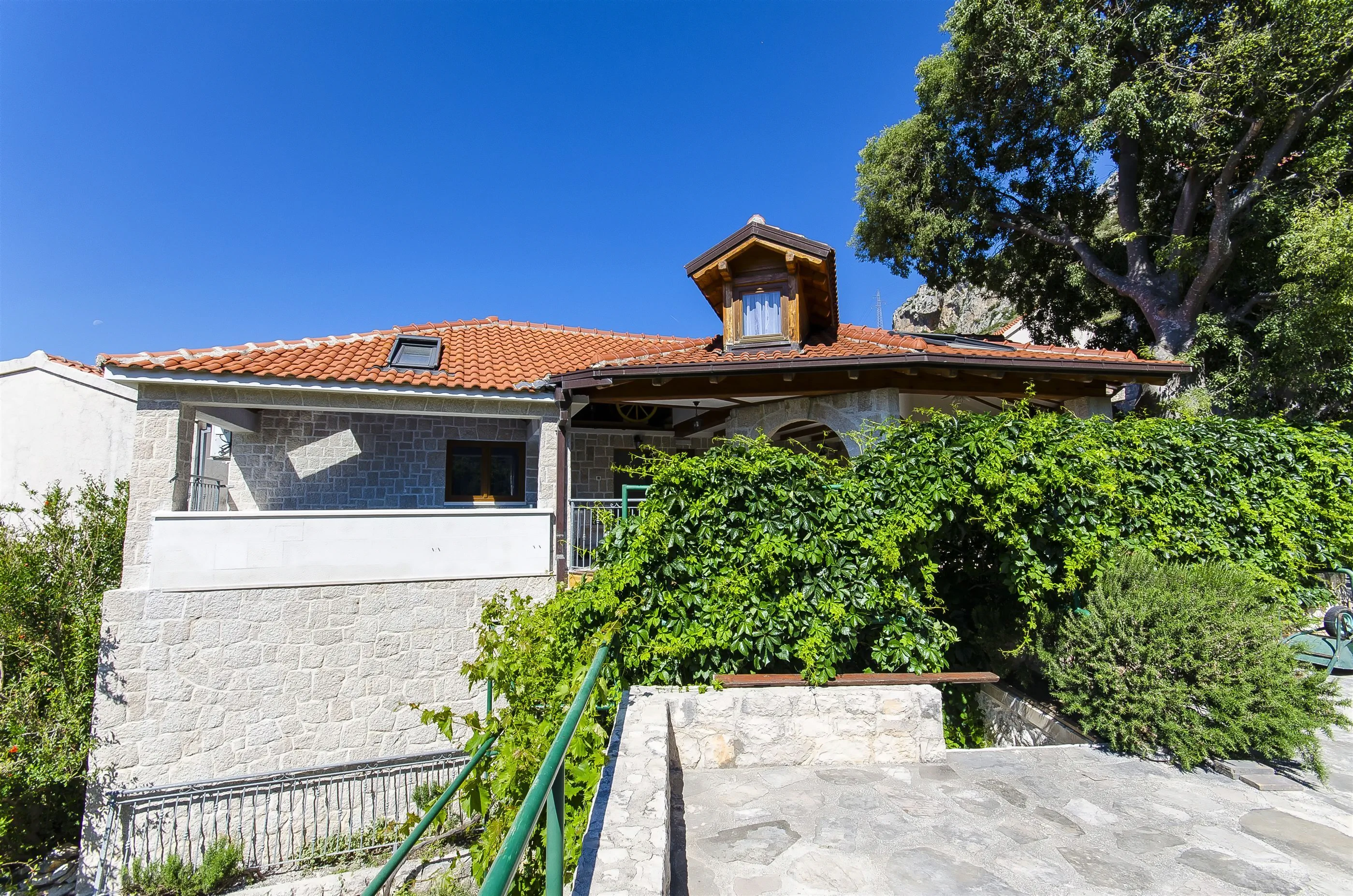 Villa Strnj Zivogosce – Blato, Croația