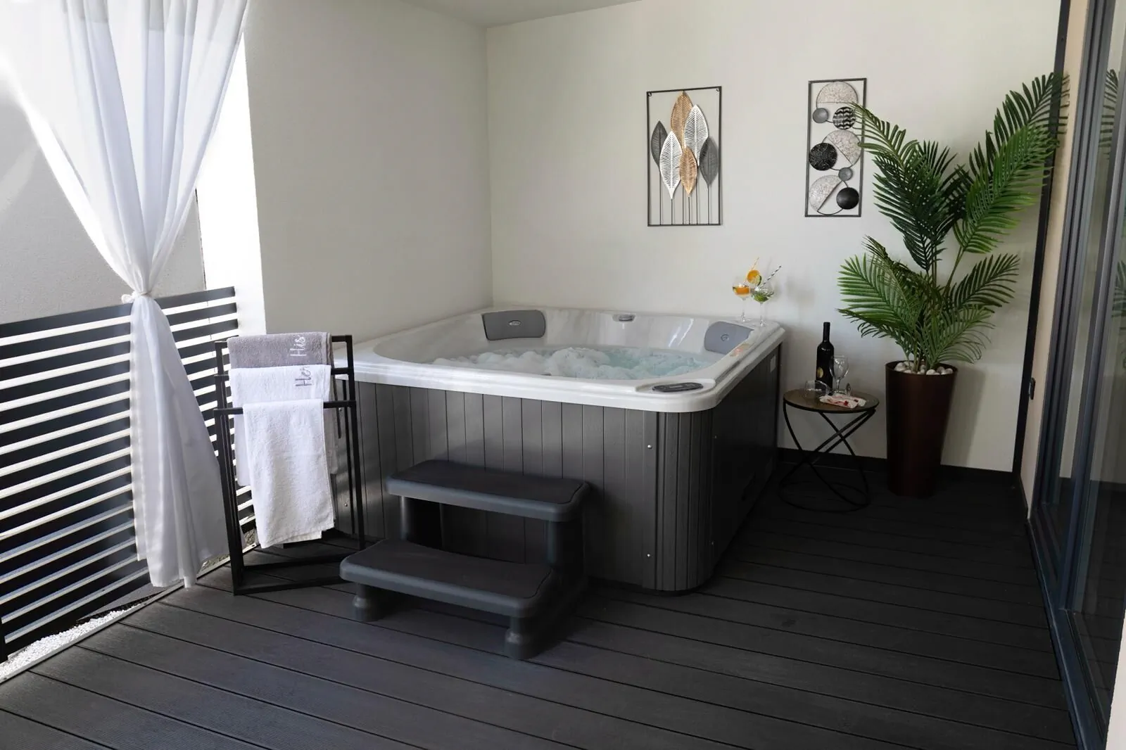 Mobile home TaMaris with jacuzzi Vodice – Vodice, Chorvatsko