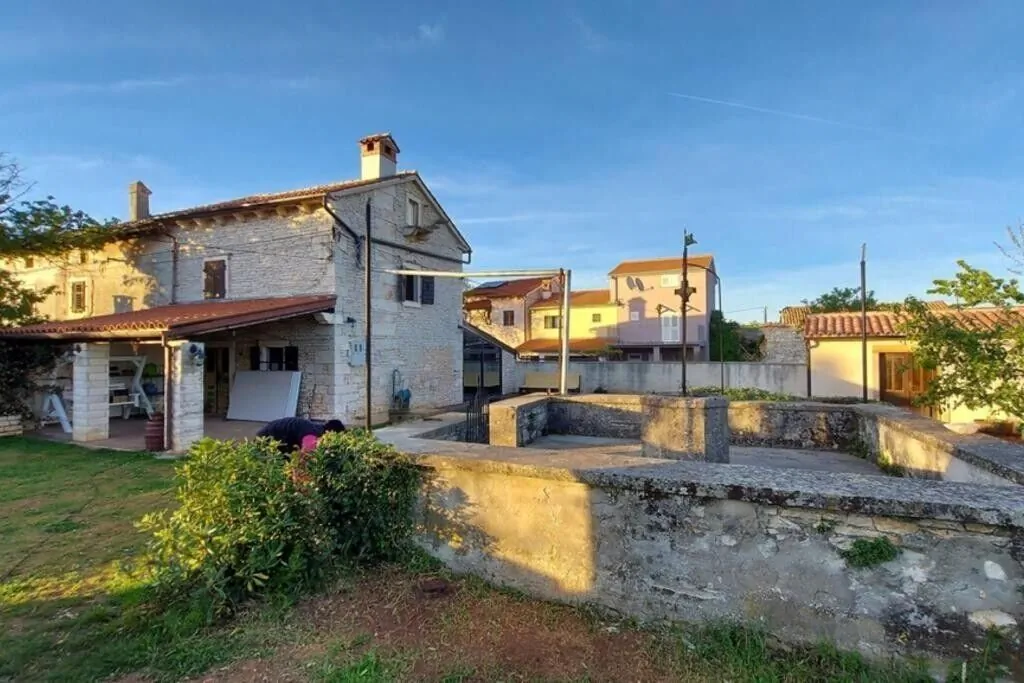 Holiday Home With Hot Tub Belavići, Marčana - 24884 Belavići – Belavići, Croația