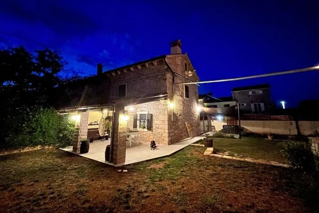 Holiday Home With Hot Tub Belavići, Marčana - 24884 Belavići – Belavići, Croația