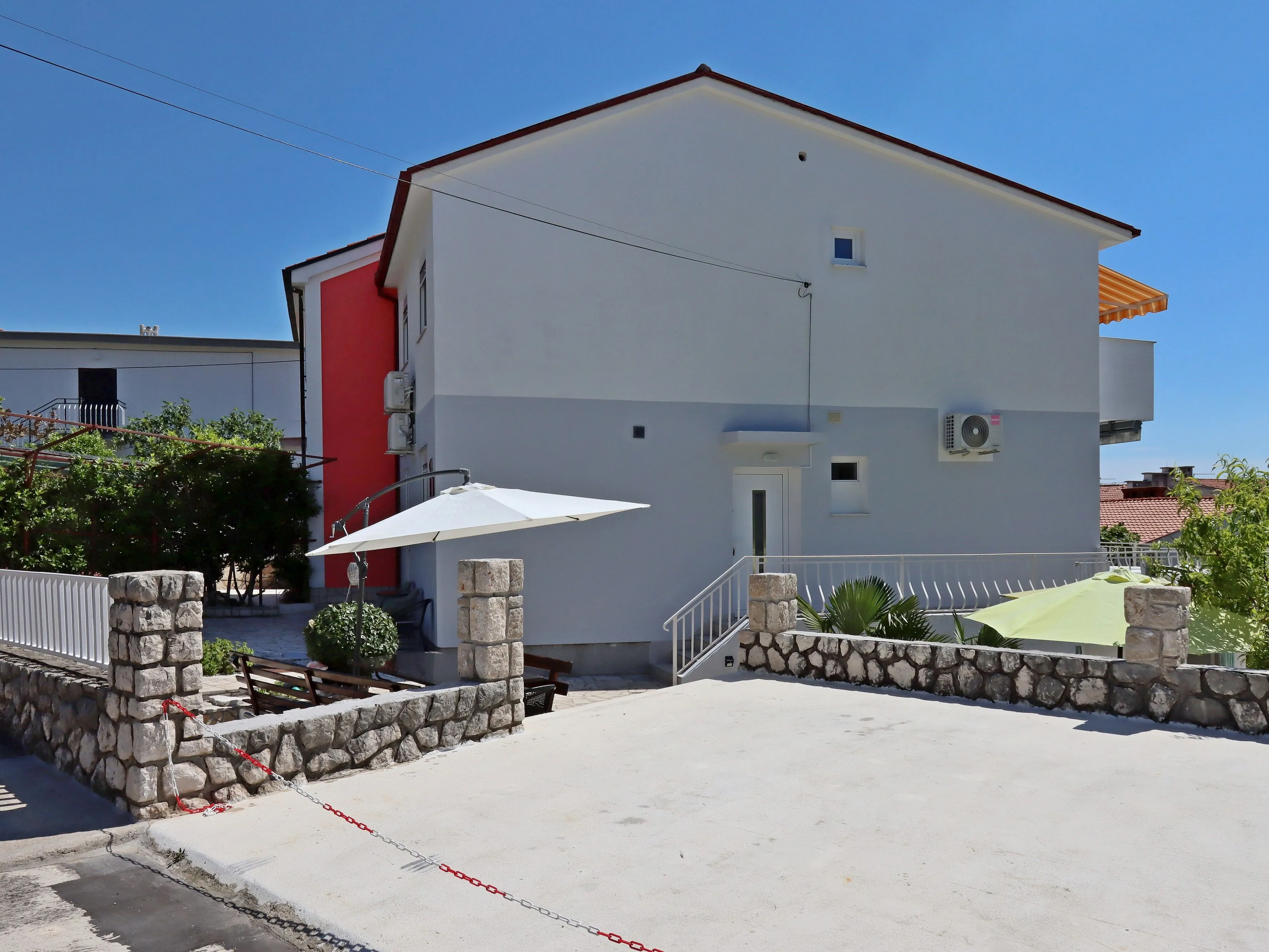 Apartments With Hot Tub Dramalj, Crikvenica - 25226 Dramalj – Dramalj, Croația