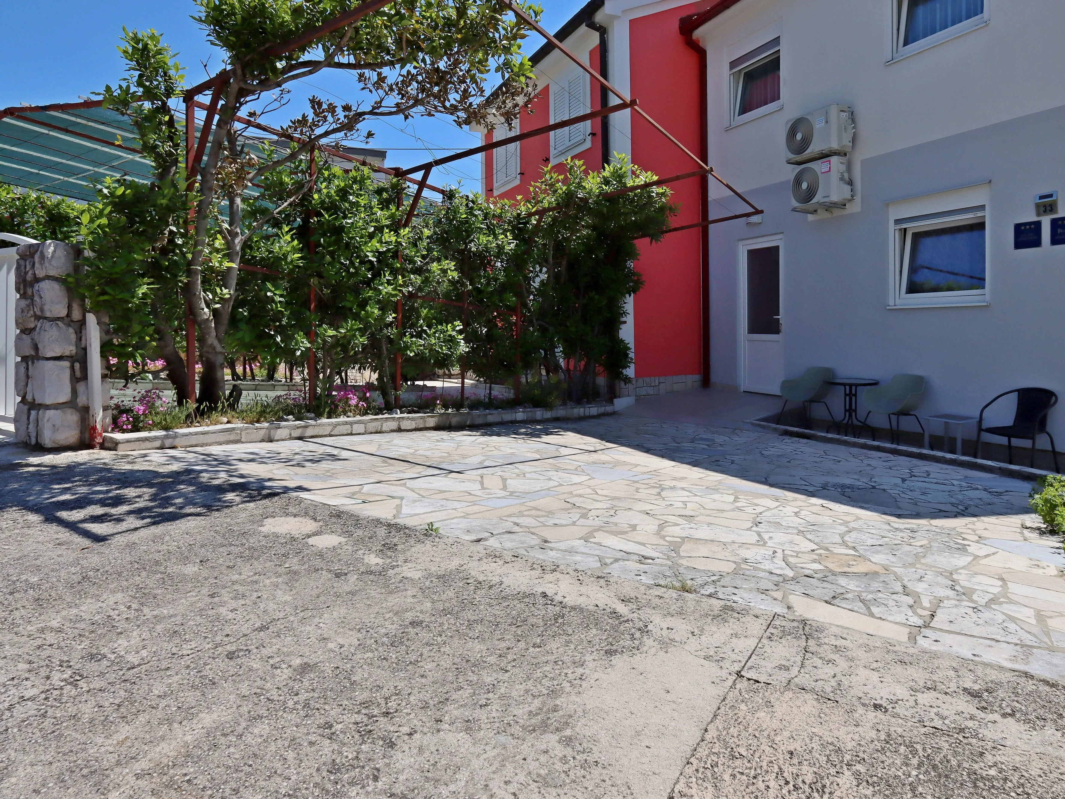 Apartments With Hot Tub Dramalj, Crikvenica - 25226 Dramalj – Dramalj, Croația