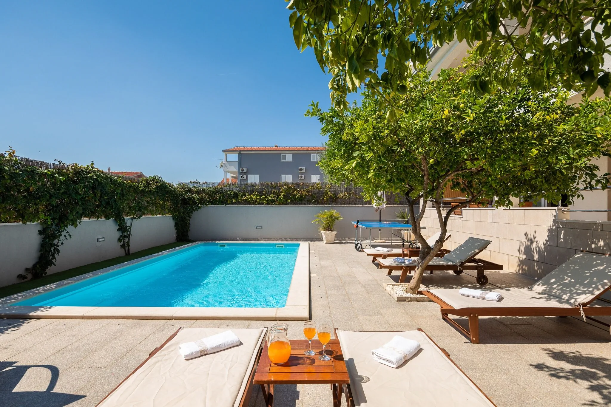 Sunshine Holiday Home Kaštel Novi – Kaštel Novi, Croația