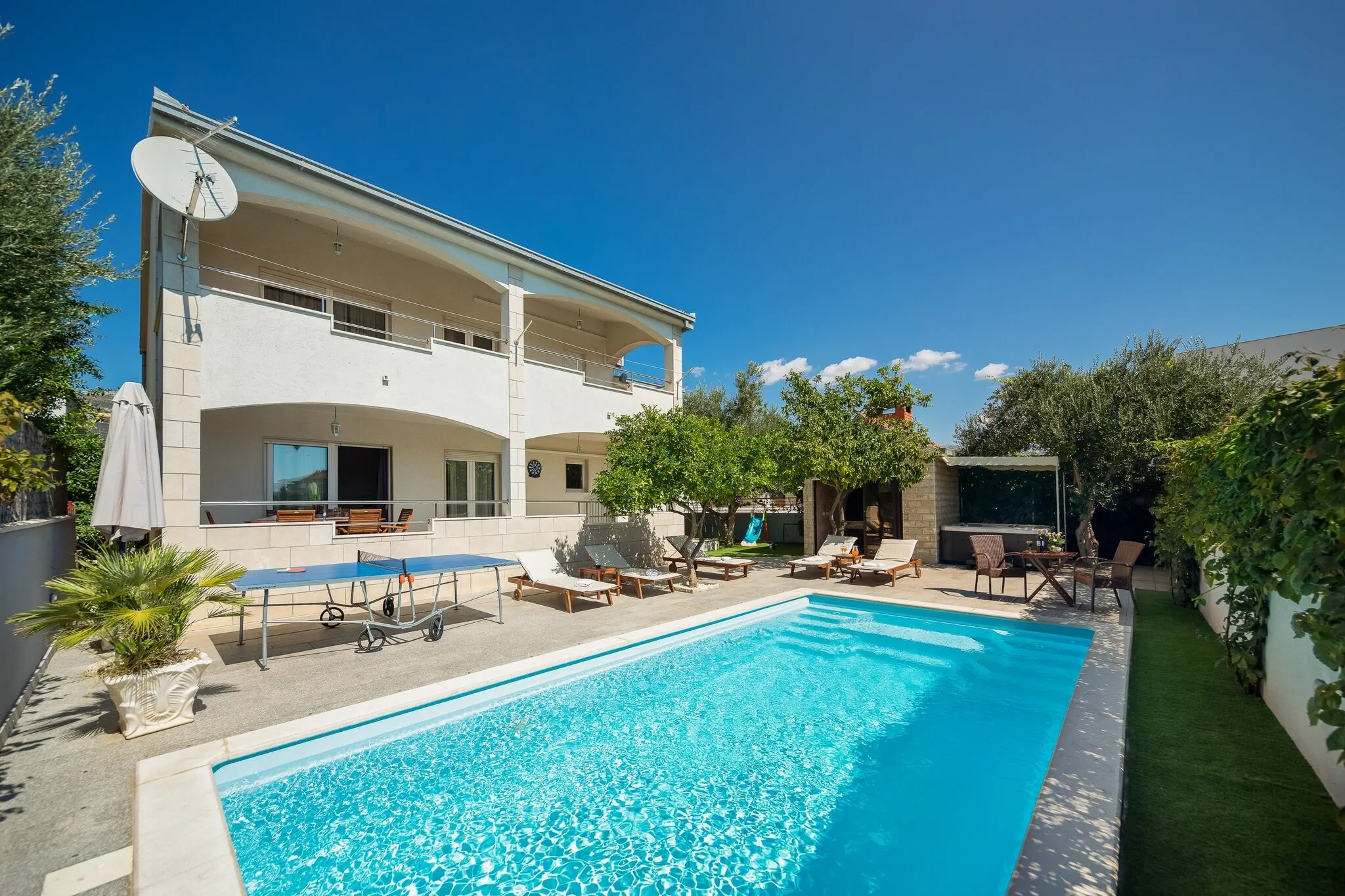Sunshine Holiday Home Kaštel Novi – Kaštel Novi, Croația