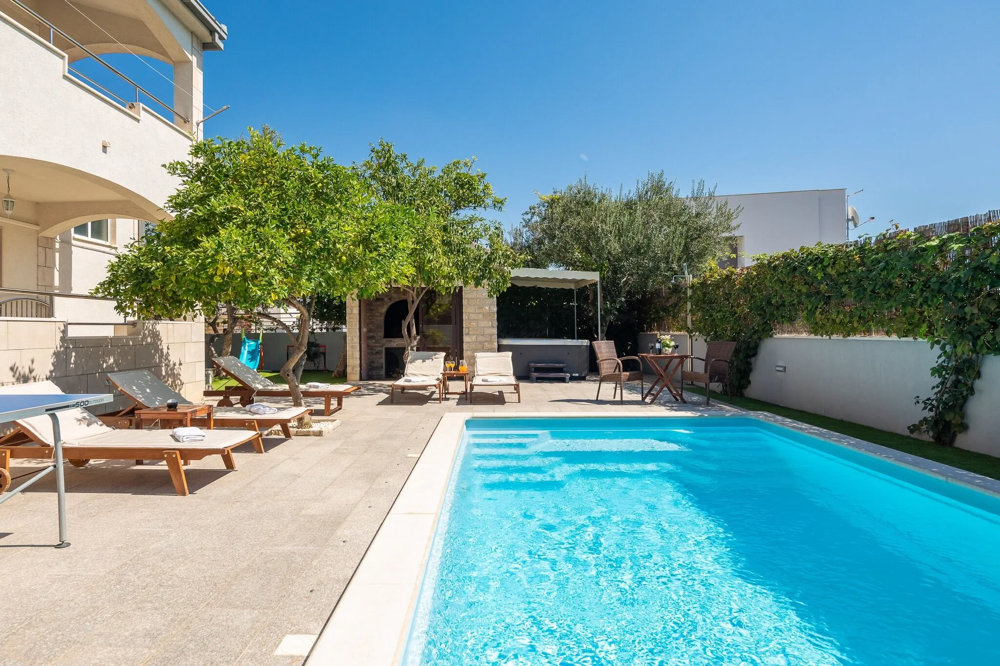 Sunshine Holiday Home Kaštel Novi – Kaštel Novi, Croația