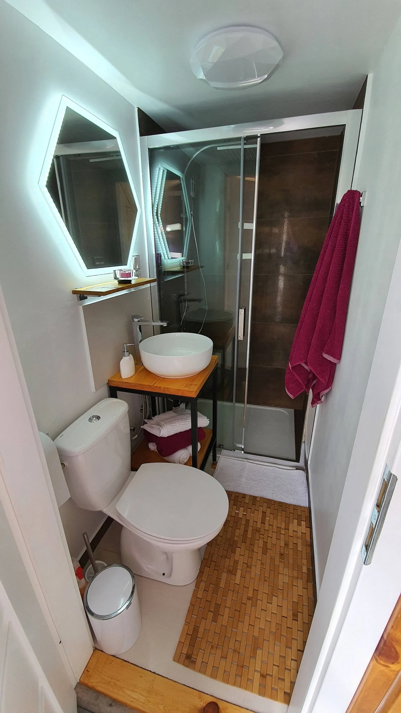Hain Glamp Karkonosze - namiot z jacuzzi i sauną Przesieka – Przesieka, Polonia