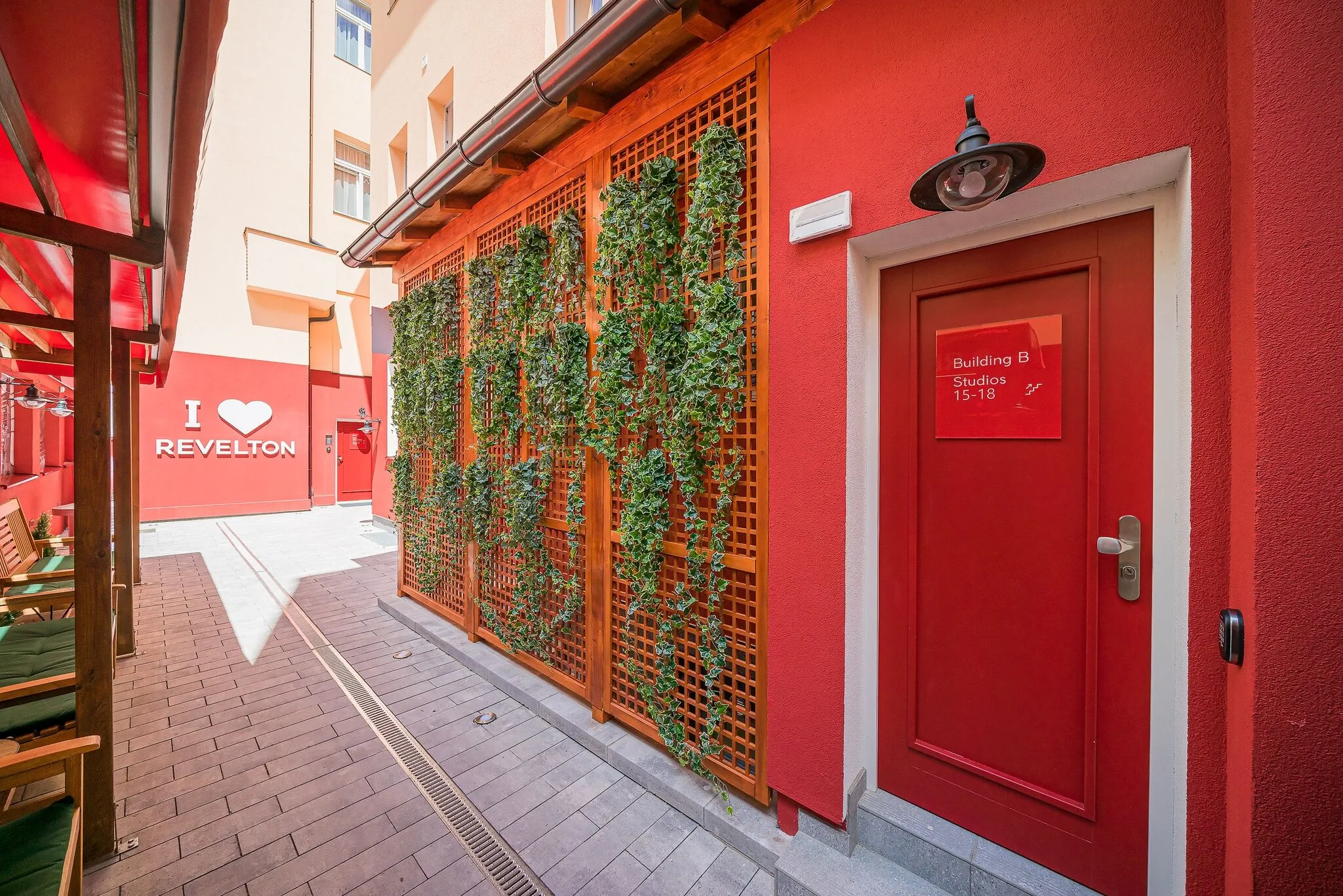Revelton Studios Karlovy Vary – Karlowe Wary, Czechy