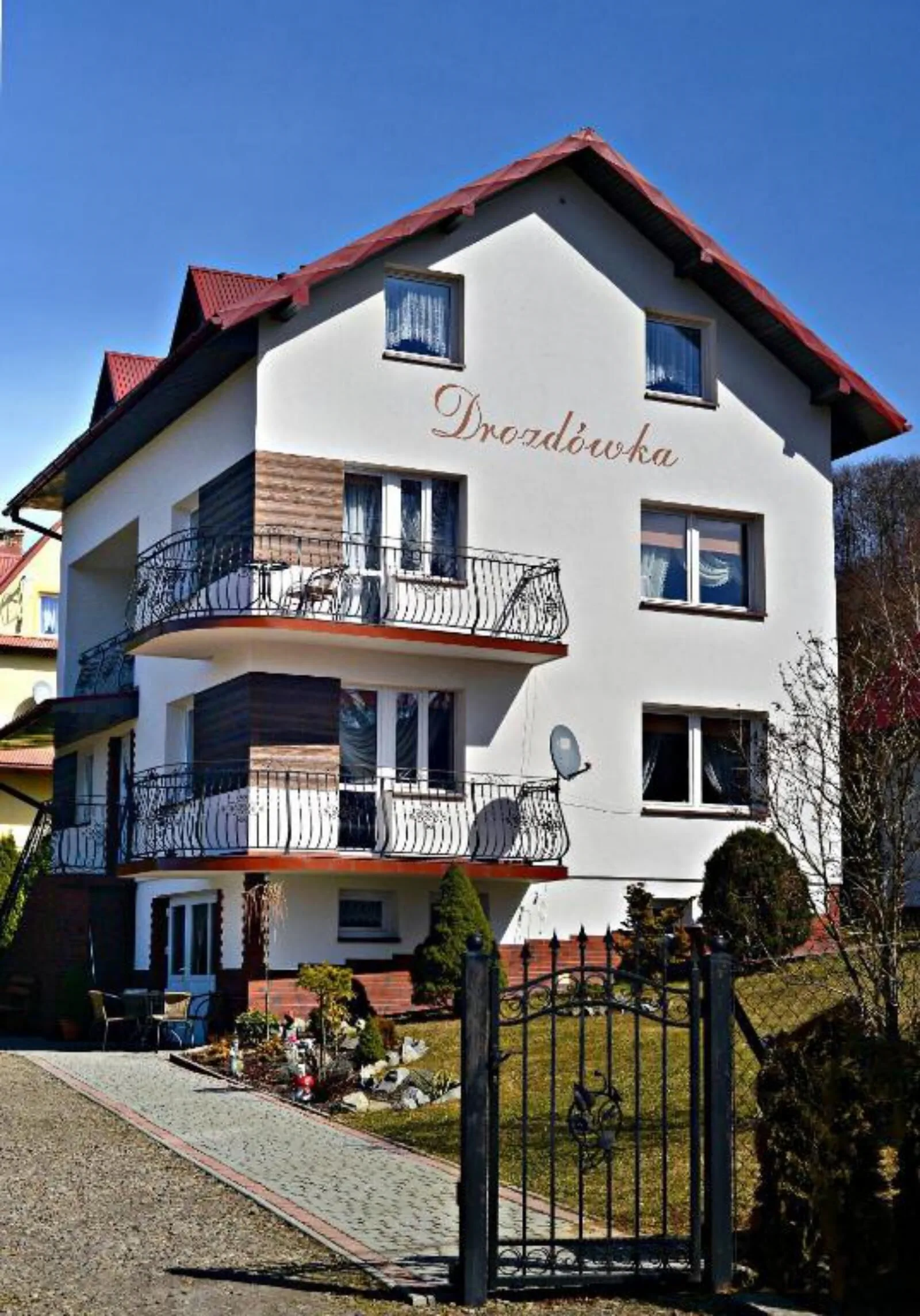 Apartamenty, pokoje z KLIMATYZACJĄ - Drozdówka Solina – Solina, Polonia