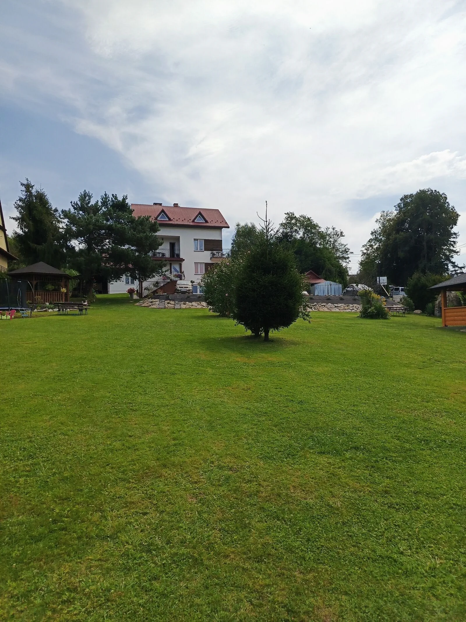 Apartamenty, pokoje z KLIMATYZACJĄ - Drozdówka Solina – Solina, Polonia