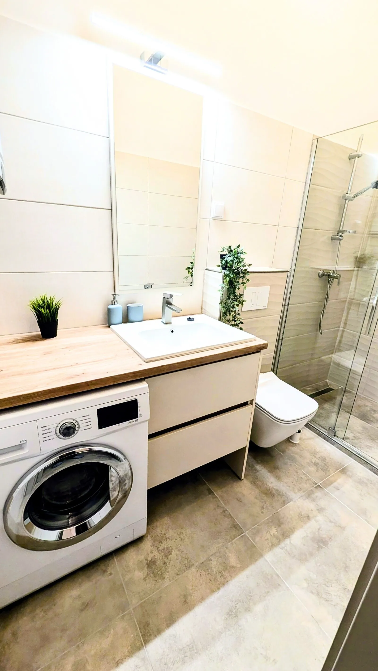 Béke Apartman 2 Szeged – Szeghed, Ungaria