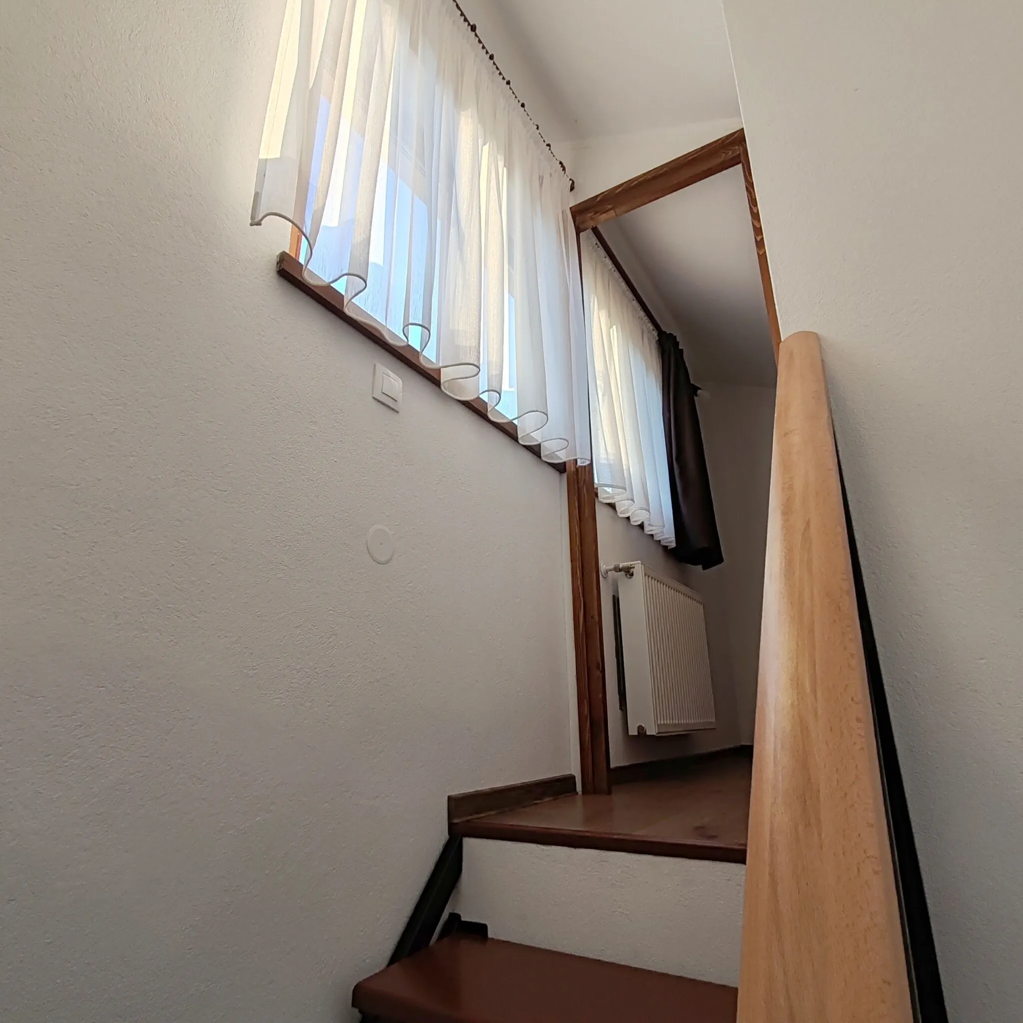 Pensiunea Jalasza Gyöngye Lupeni – Lupeni, România