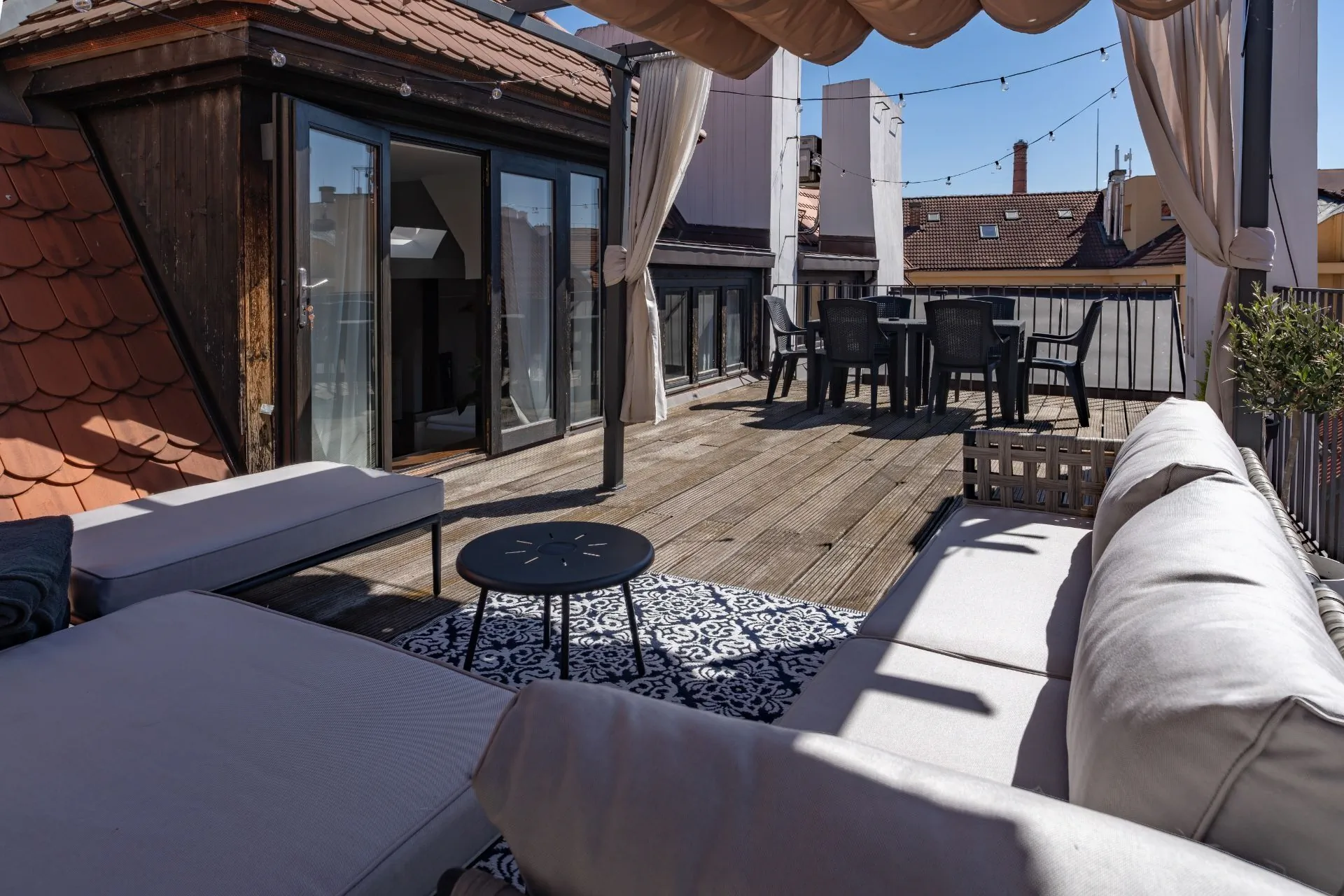 Oldtown Rooftop Apartment Near Charles Bridge – Praha, Česká republika