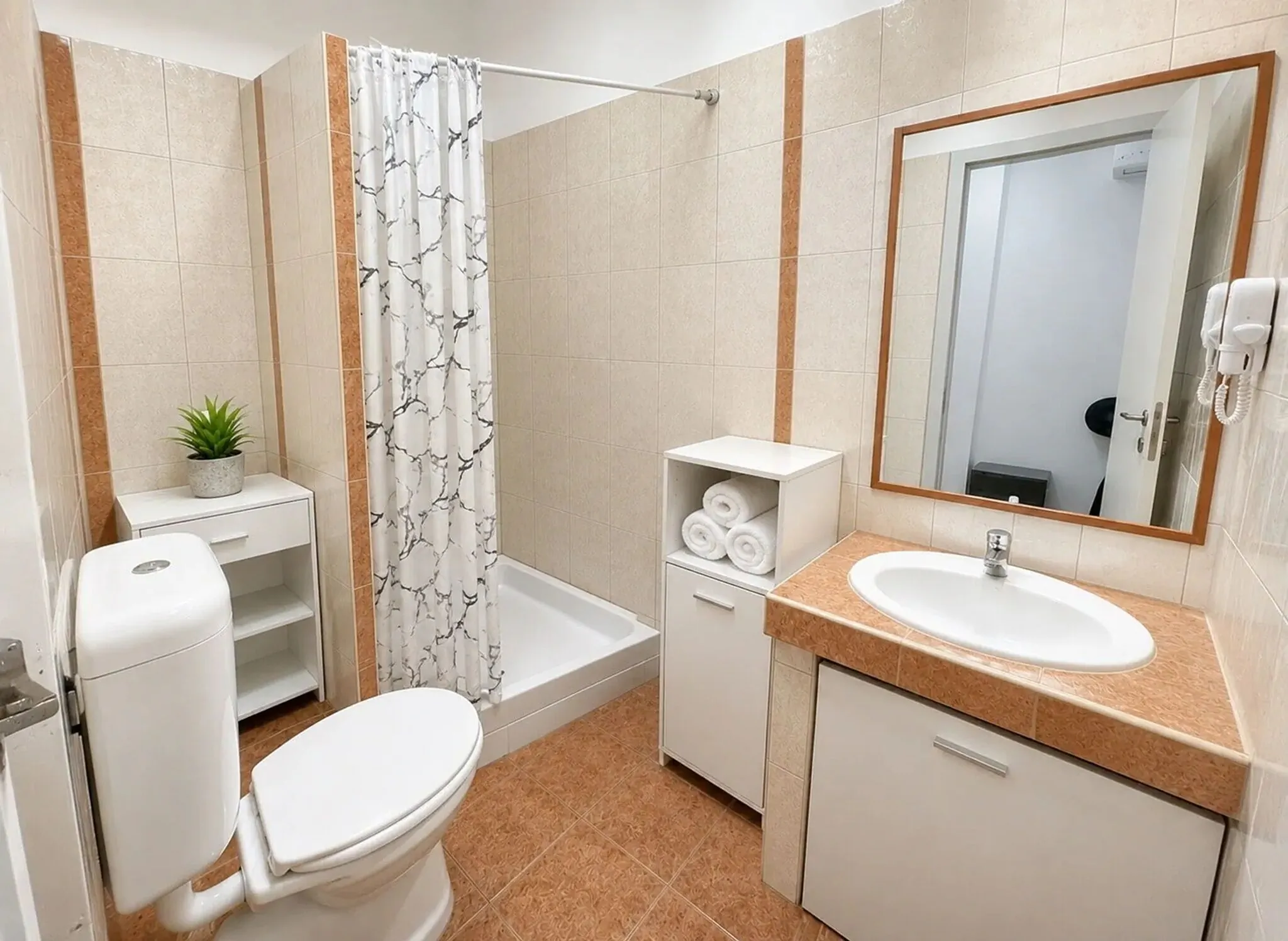 HoldLux City Keyless 0–24 Apartmanok Sárvár - foto 5