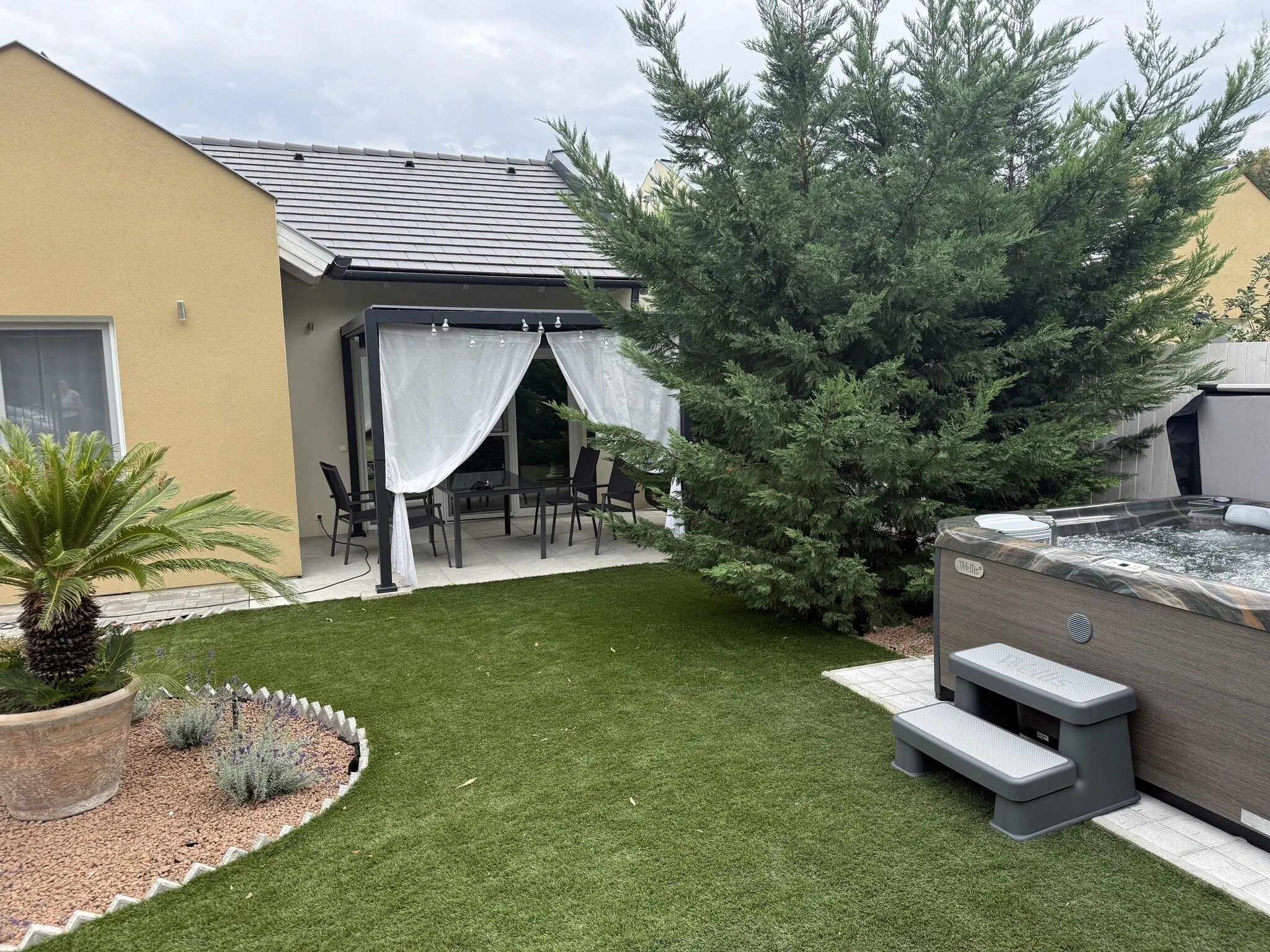 Fehér Lótusz Apartmanház Balatonföldvár - foto 7