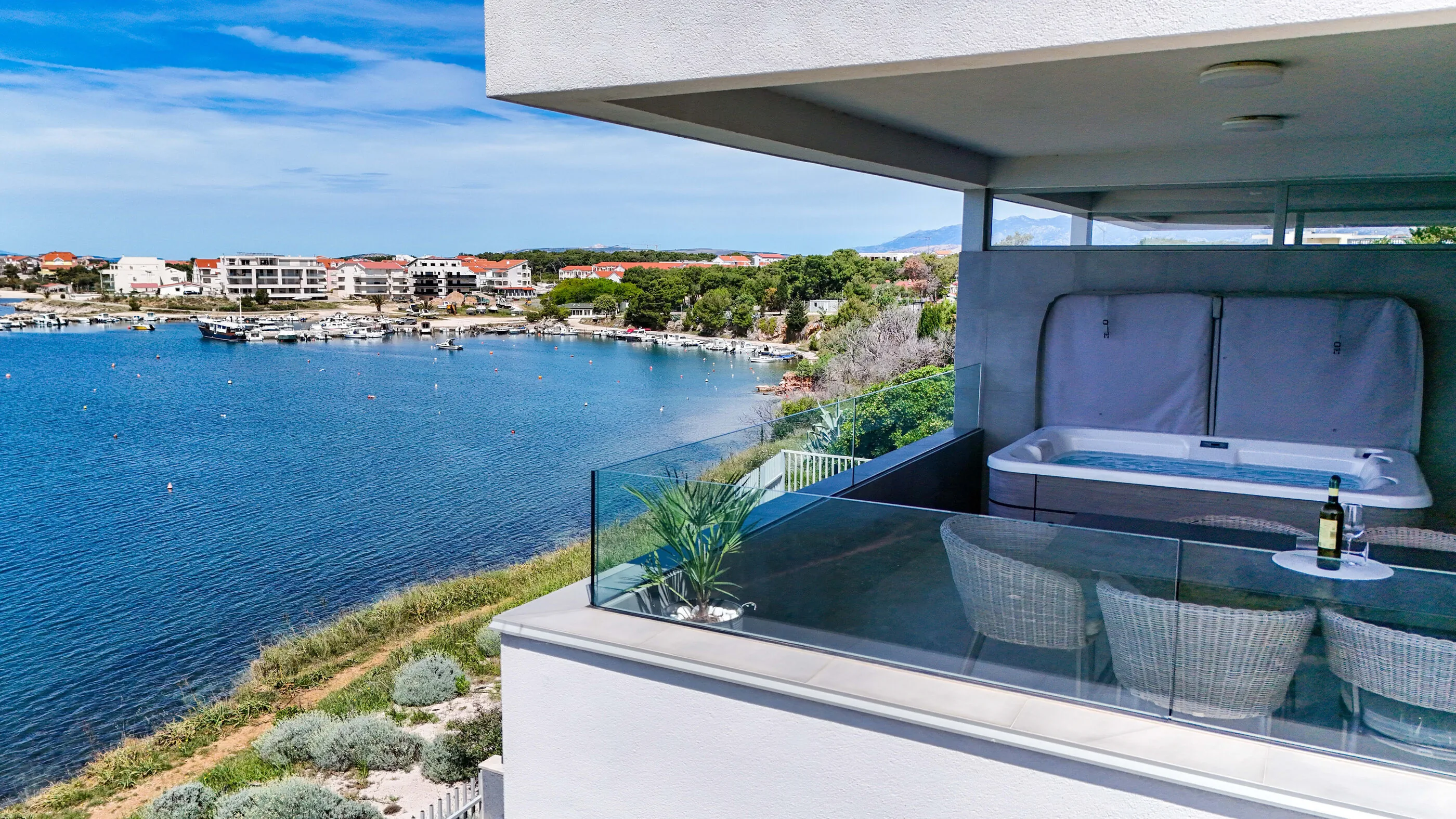 Apartment Luxury Beachfront Jacuzzi Suite with Sea View Povljana – Povljana, Chorvatsko